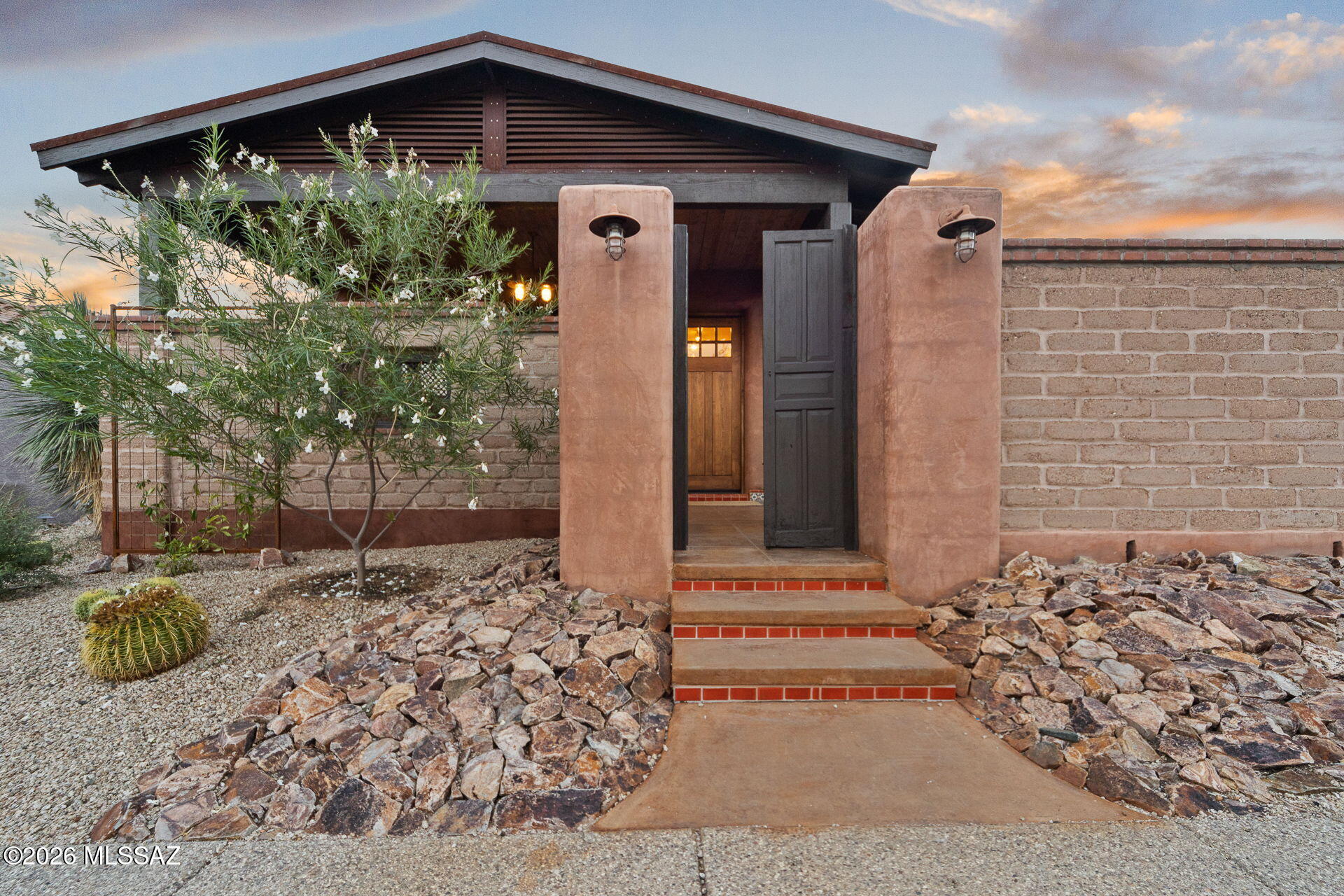 11599 N Adobe Village Place