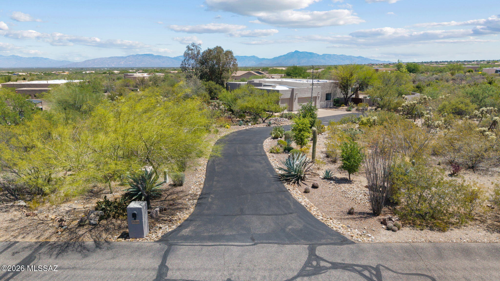 16861 S Ocotillo View Road