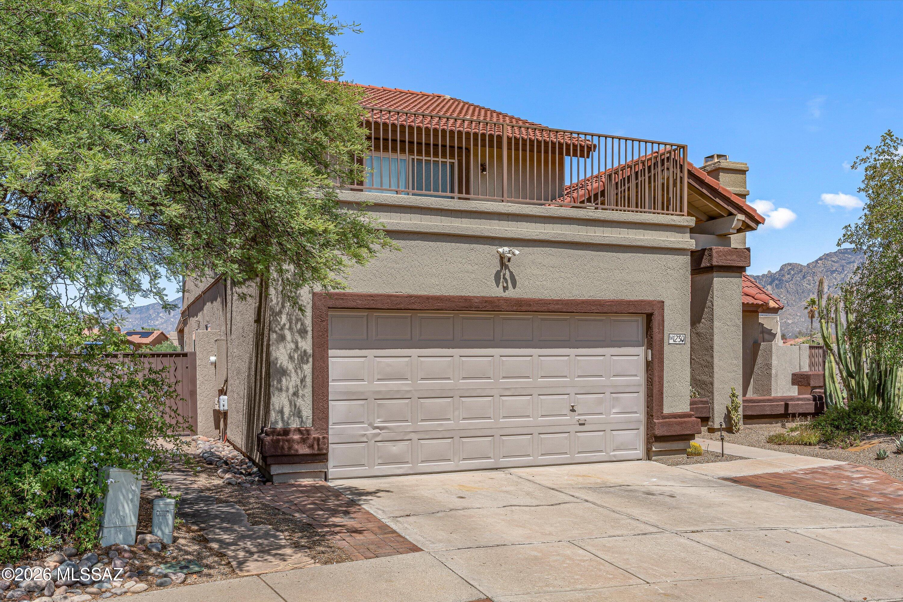 1230 W Ghost Place