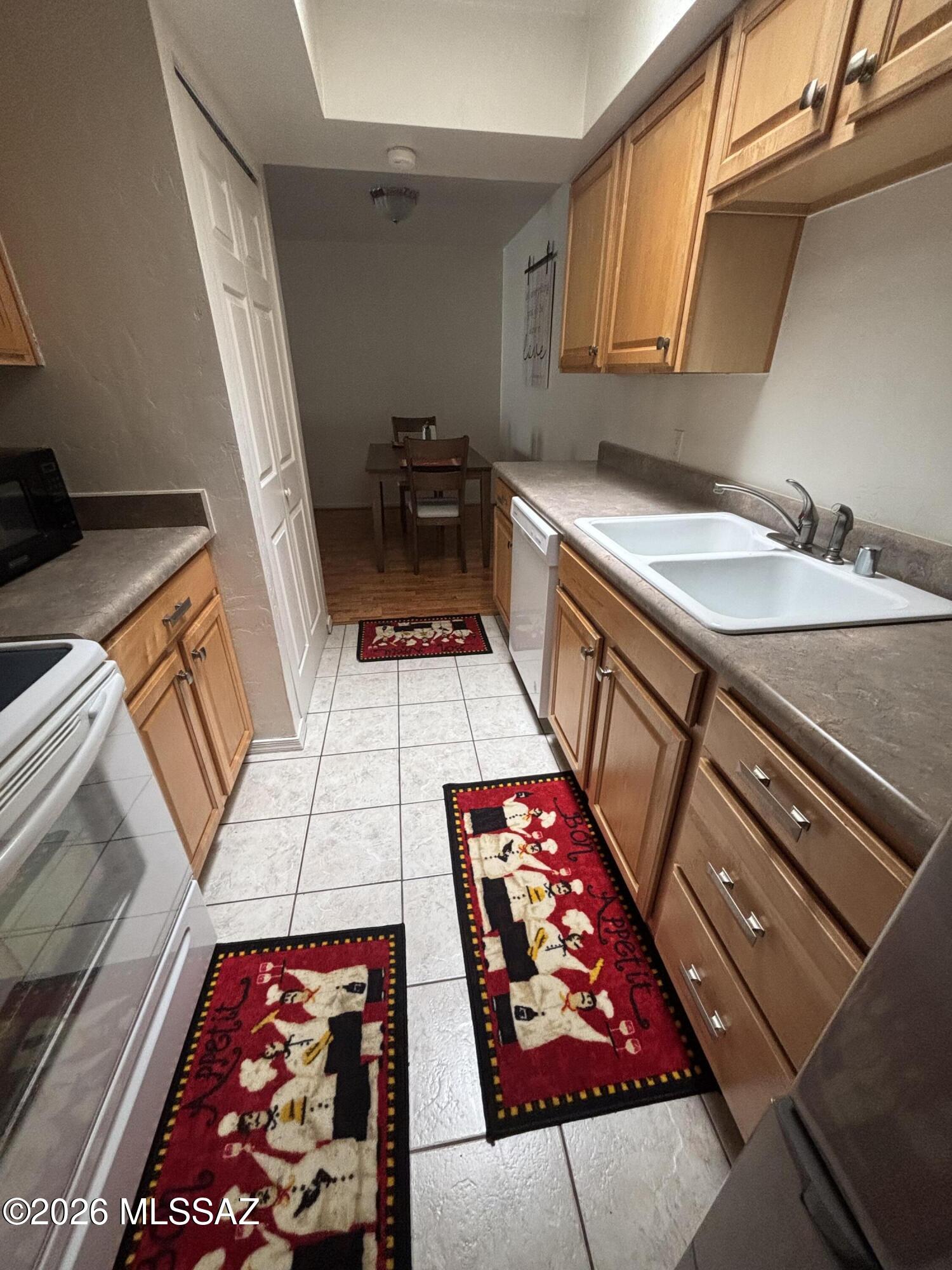 Sierra Madre Condos - Residential
