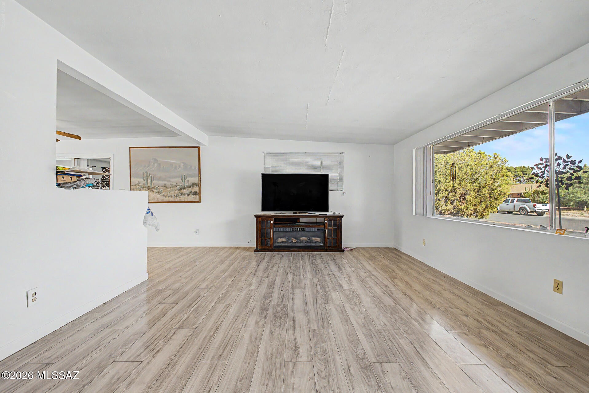 4725 E Bermuda Street