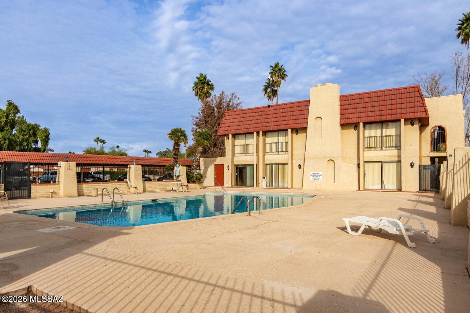 Barcelona Manor Condominiums - Residential