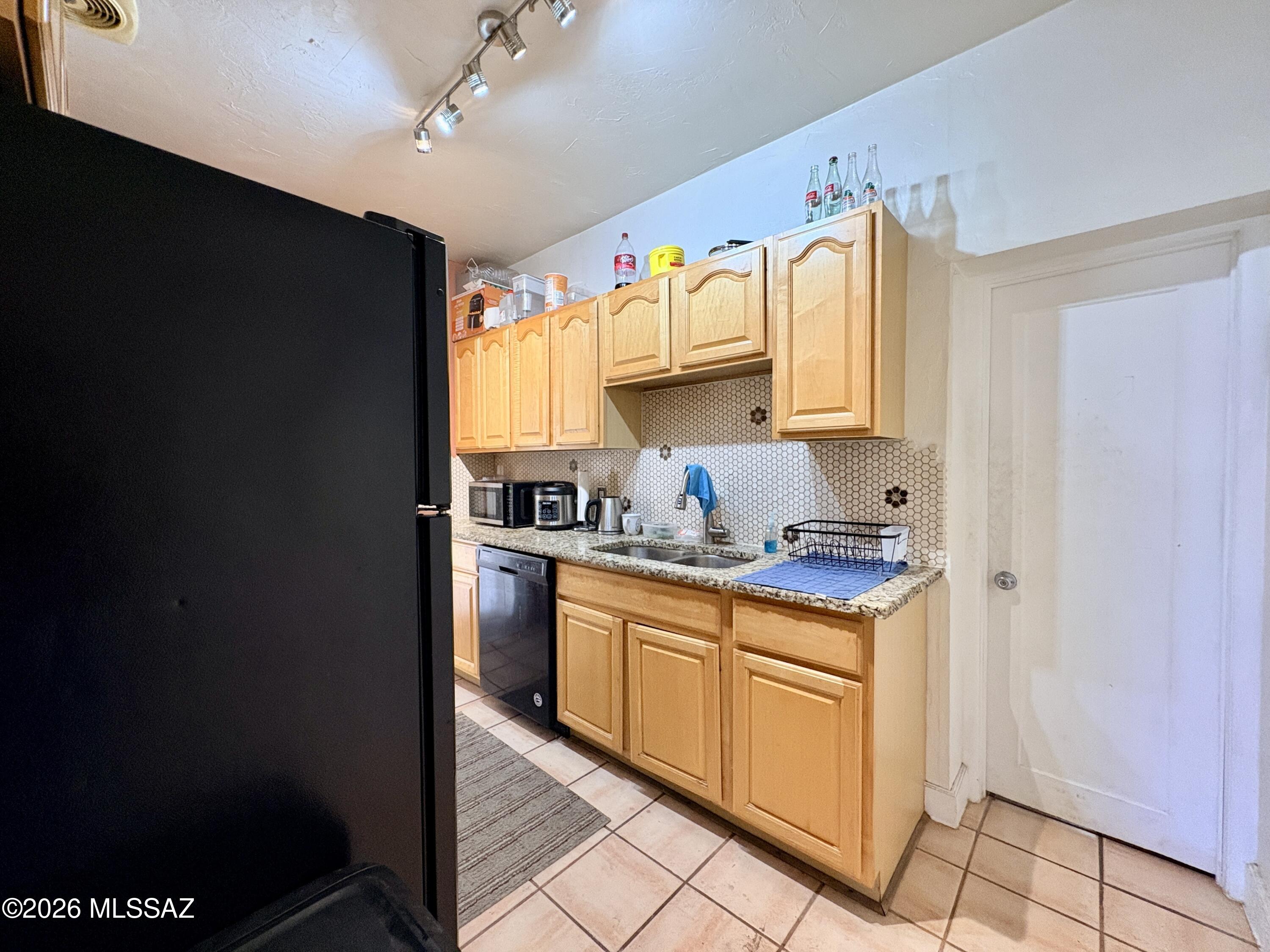 Fairmount Addition - Residential Lease