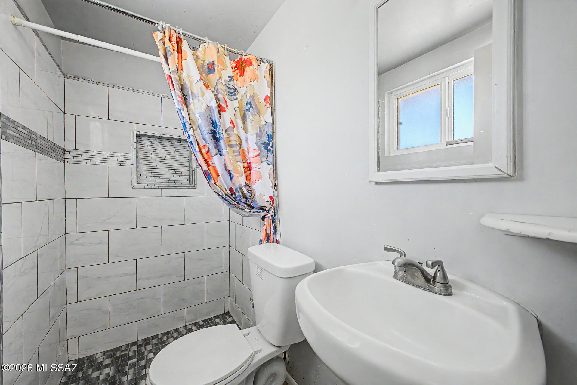Manana Grande ''''D'''' (425-506) - Residential