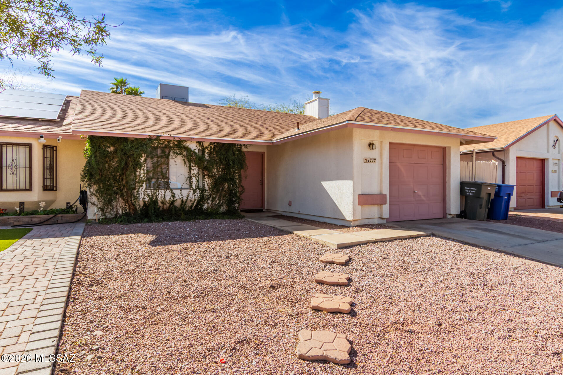 1717 W Cochran Street