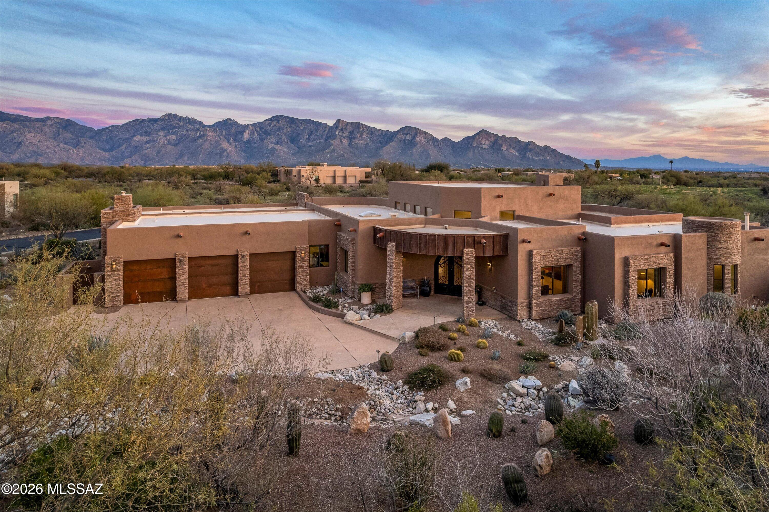 1185 W Weathered Stone Place