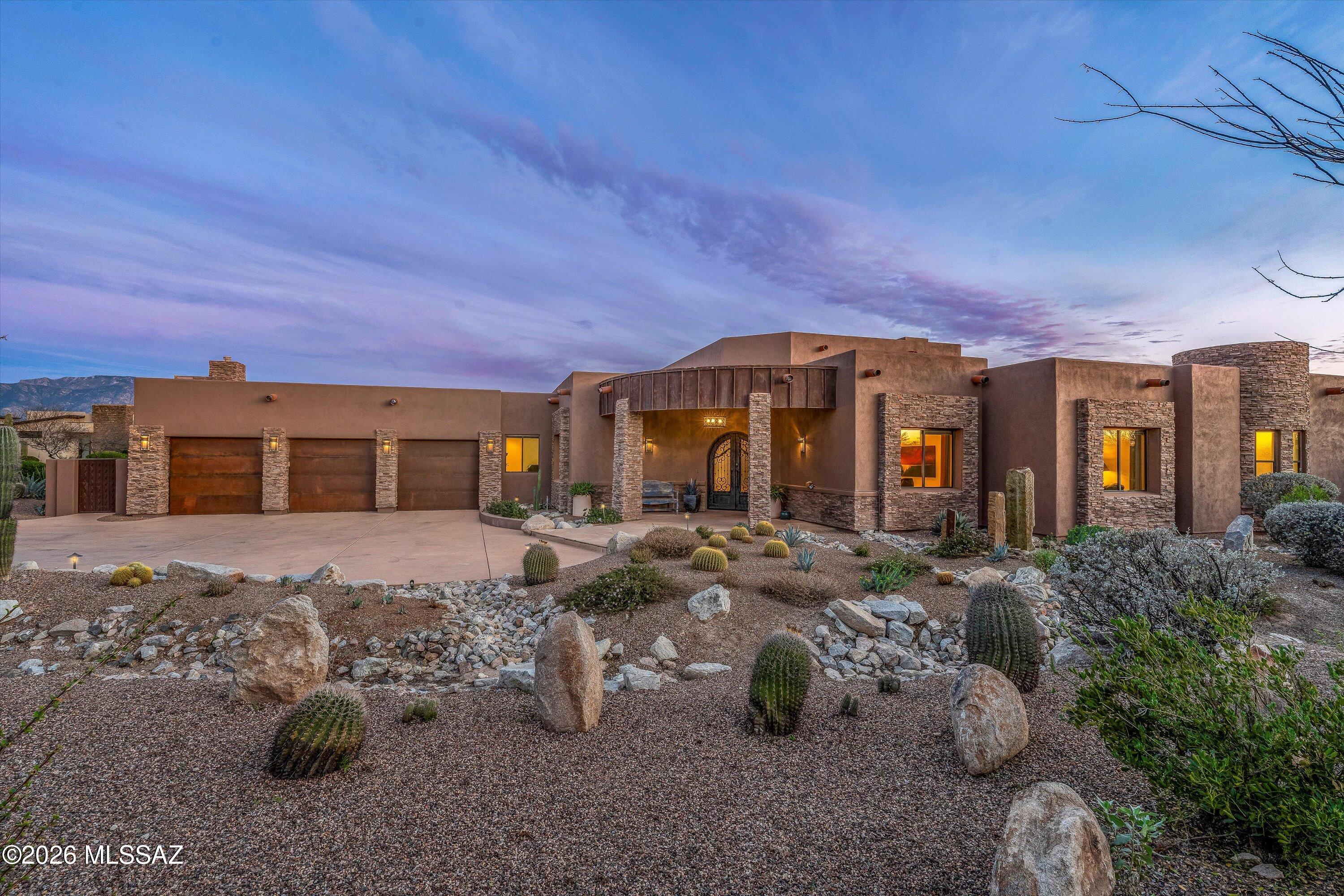 1185 W Weathered Stone Place