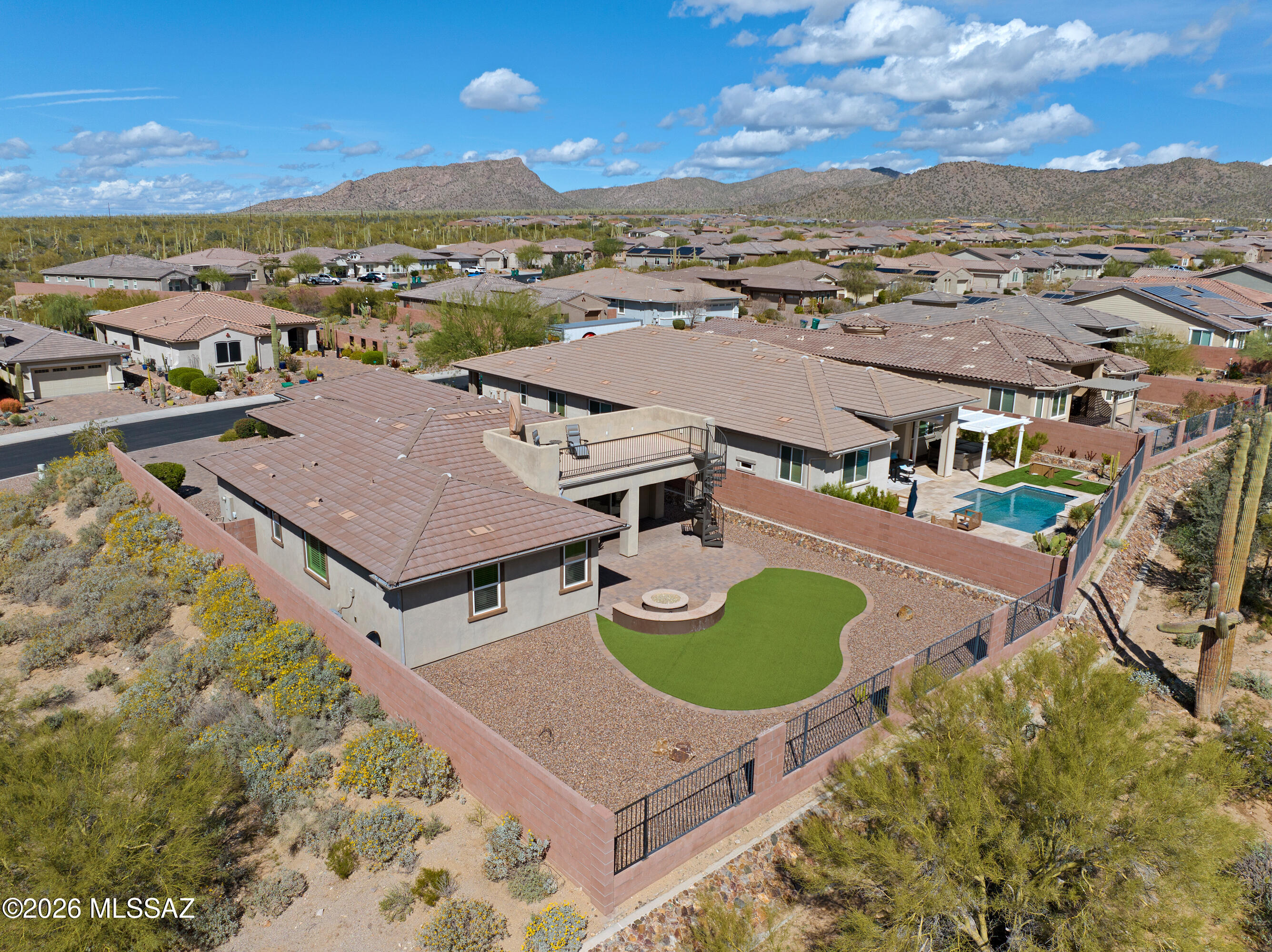 Blue Agave At Dove Mountain - Residential
