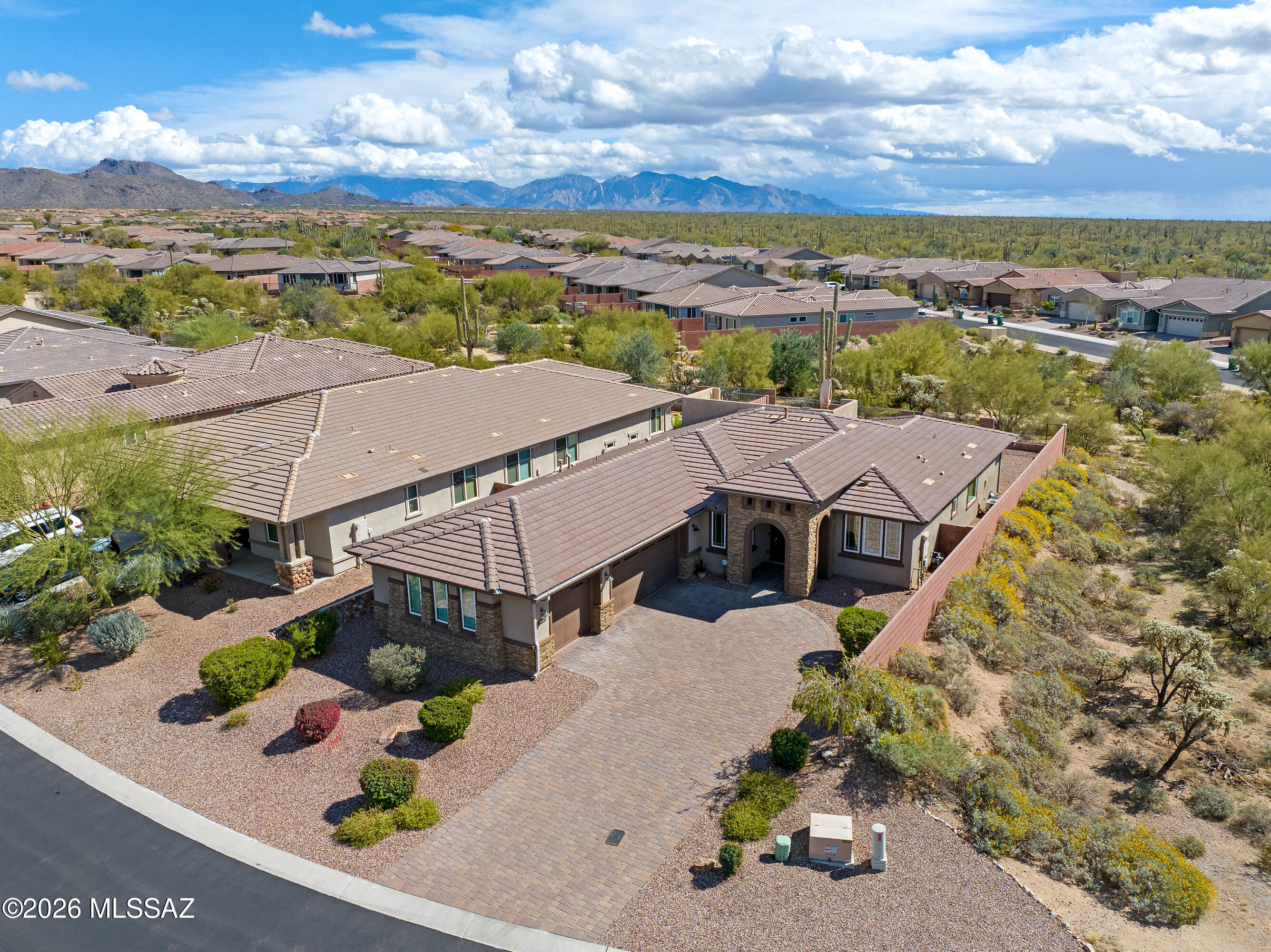 Blue Agave At Dove Mountain - Residential