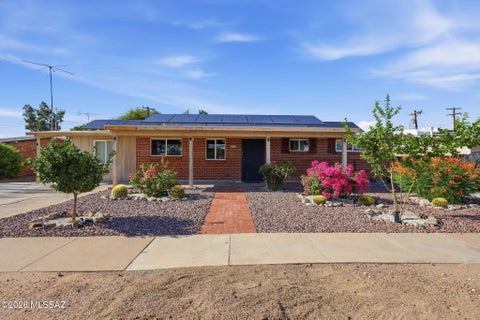Photo of 7457 E Beverly Drive, Tucson, AZ 85710 (MLS # 22624392)