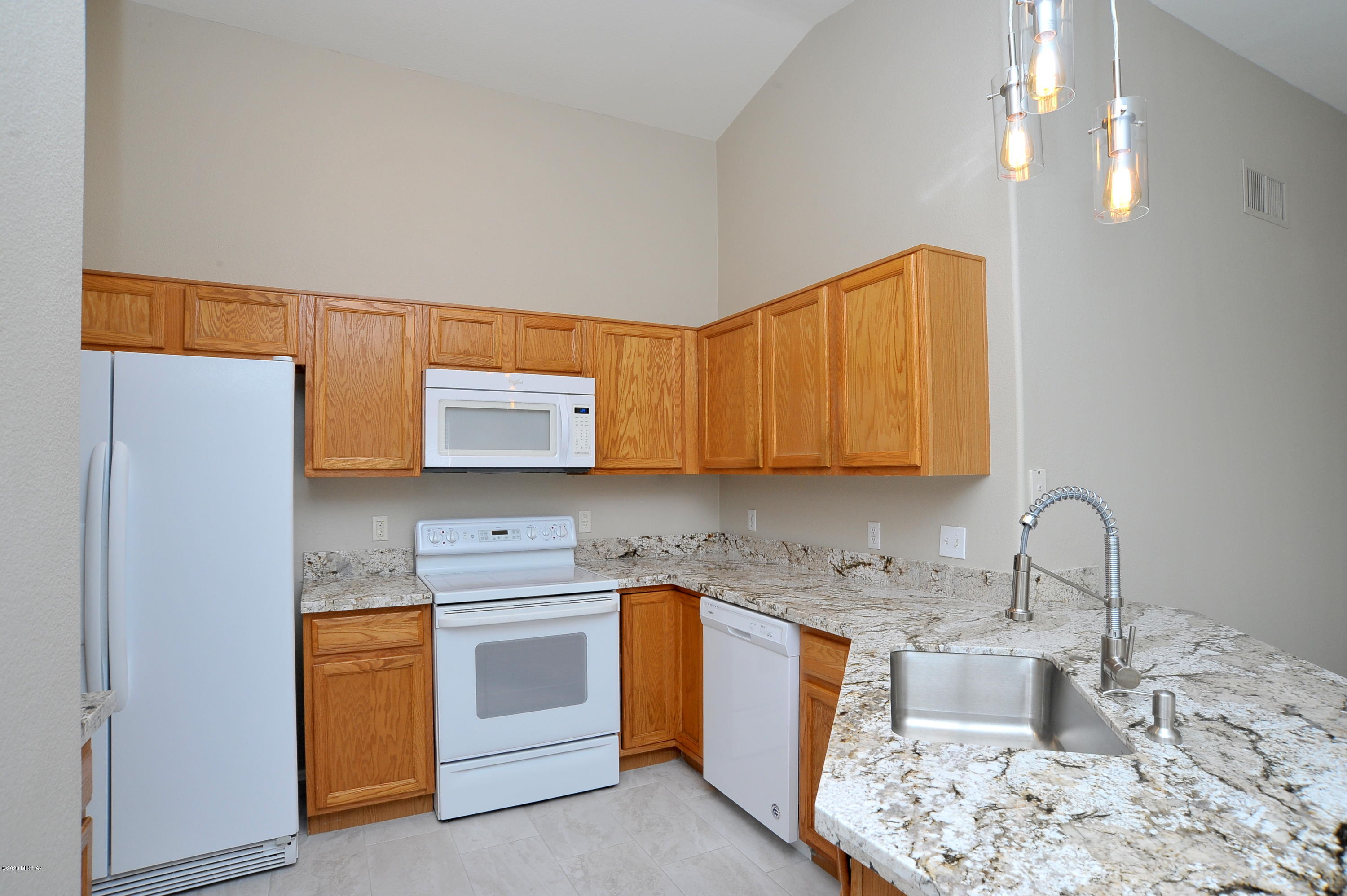 Rancho Vistoso Neighborhood 10 - Residential Lease