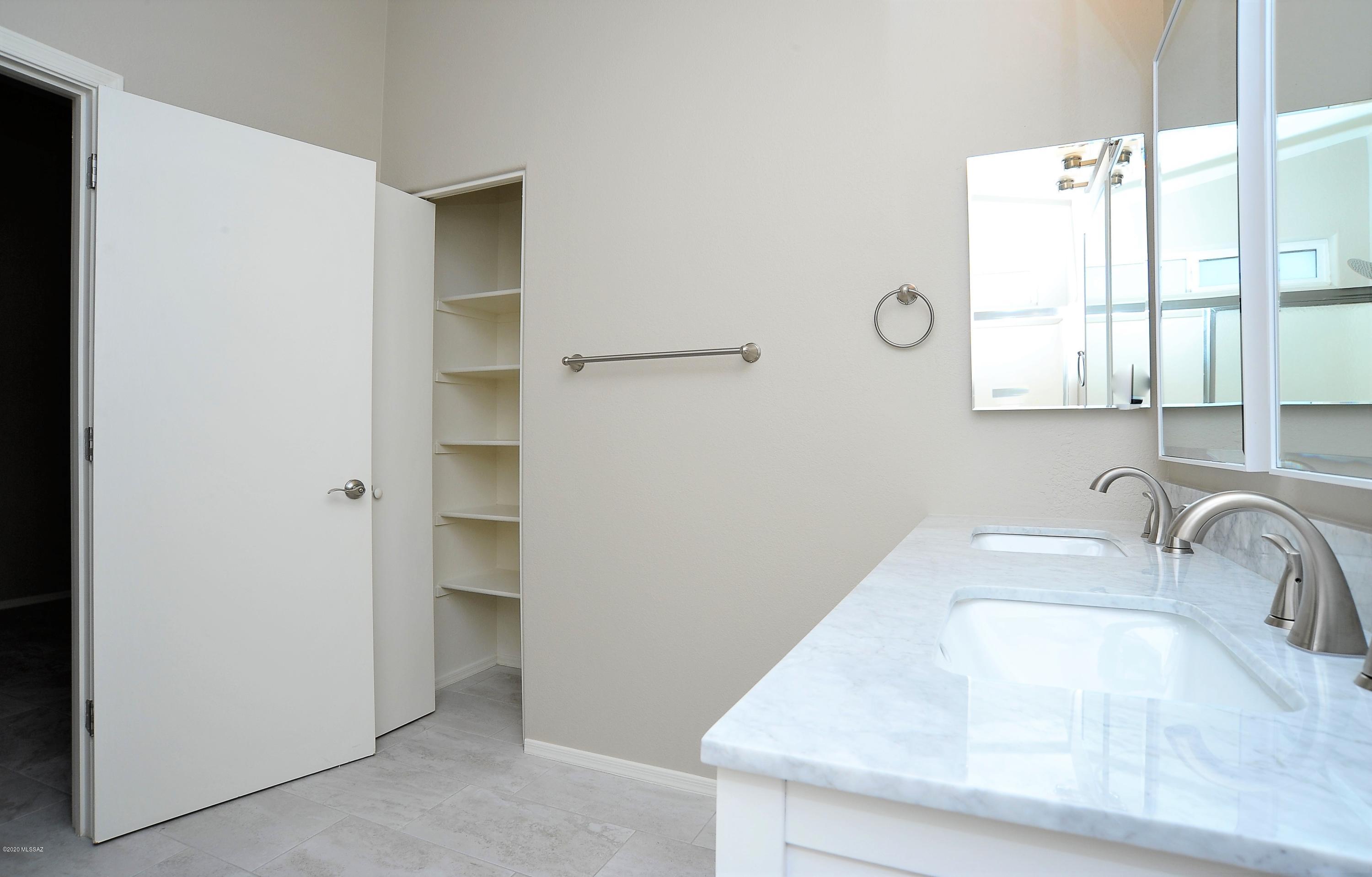 Rancho Vistoso Neighborhood 10 - Residential Lease