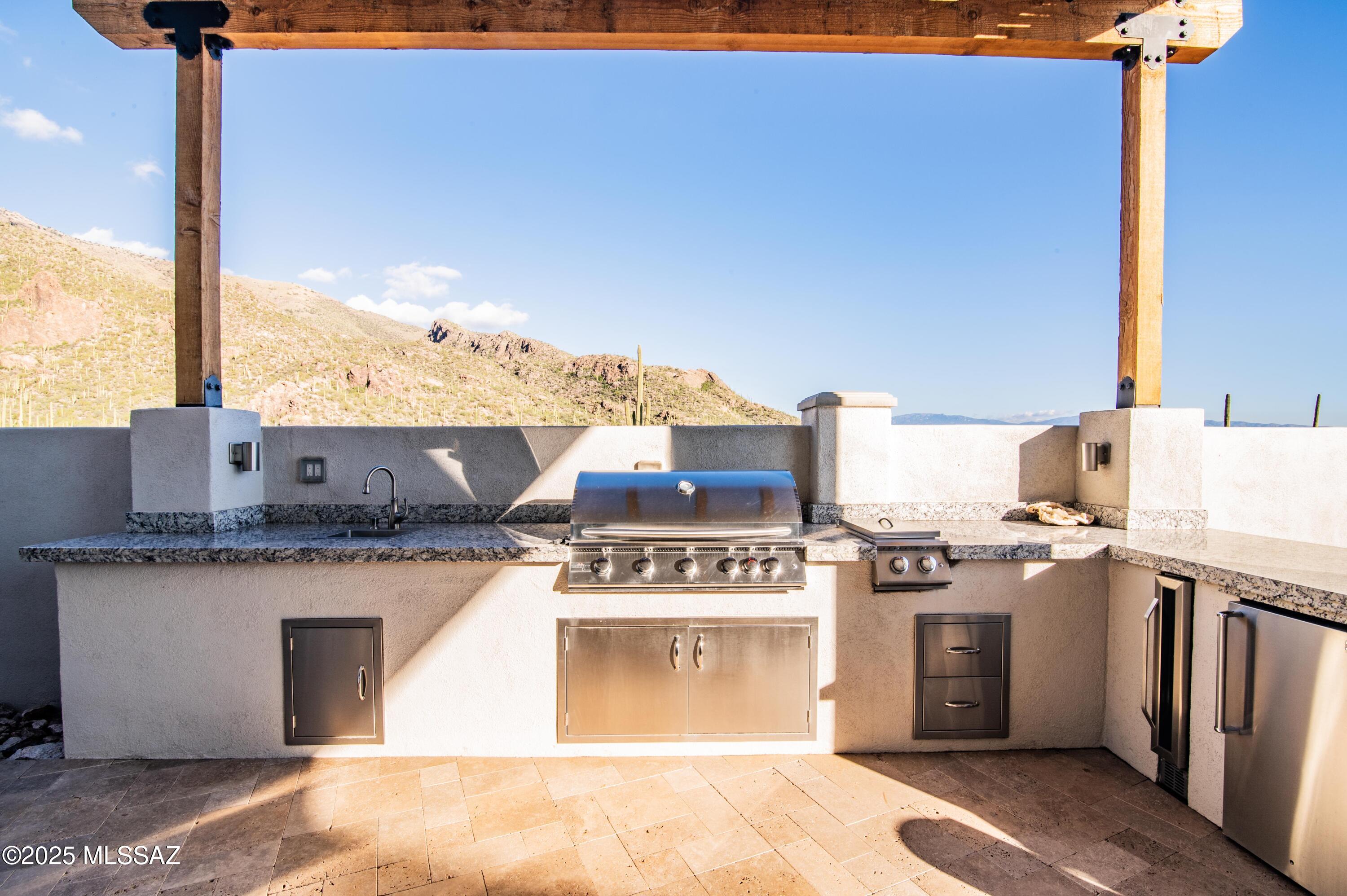 Finisterra (1-210) - Residential
