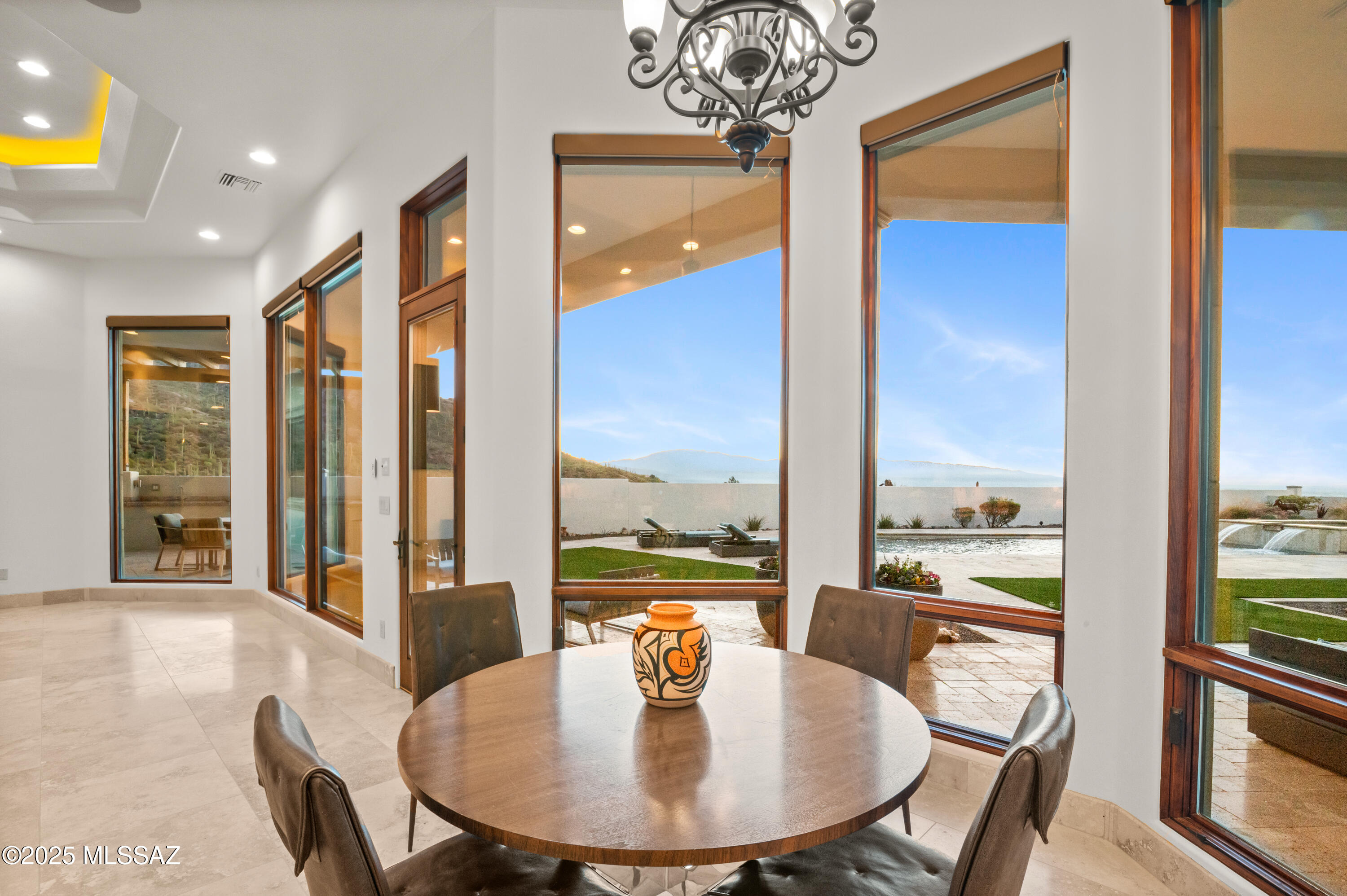 Finisterra (1-210) - Residential