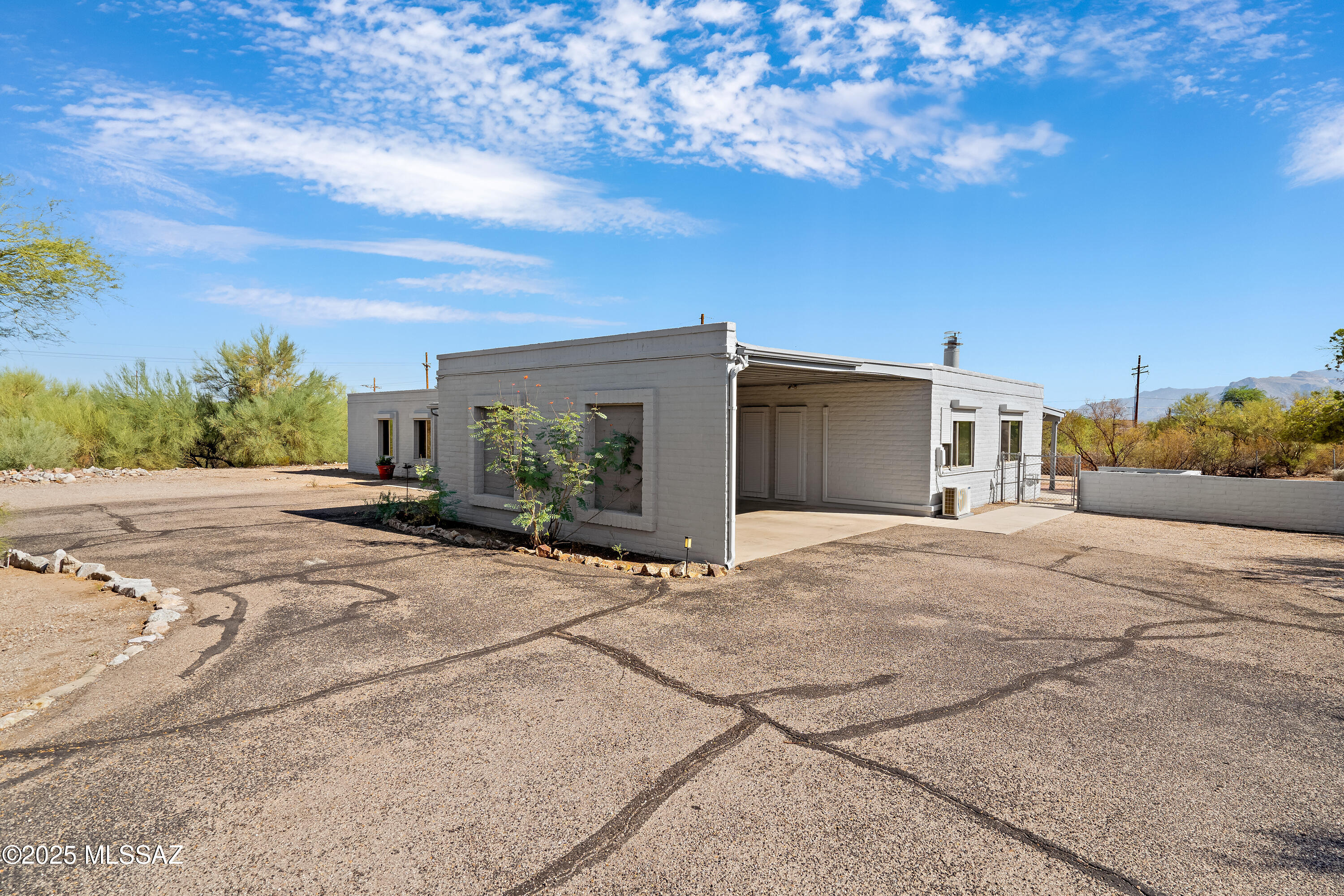 4760 N Paseo De Los Rancheros