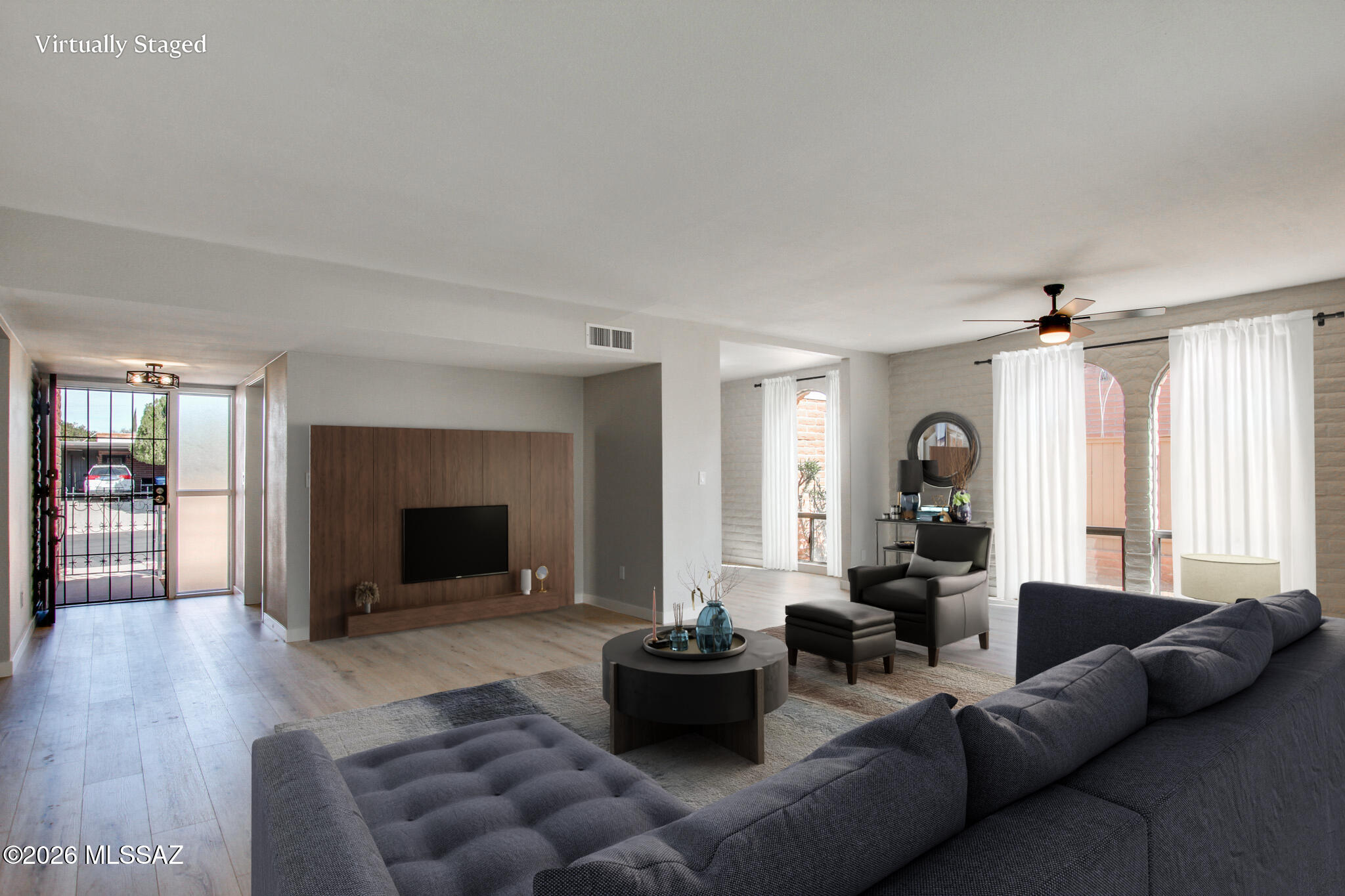 121 W Vista Grande Drive