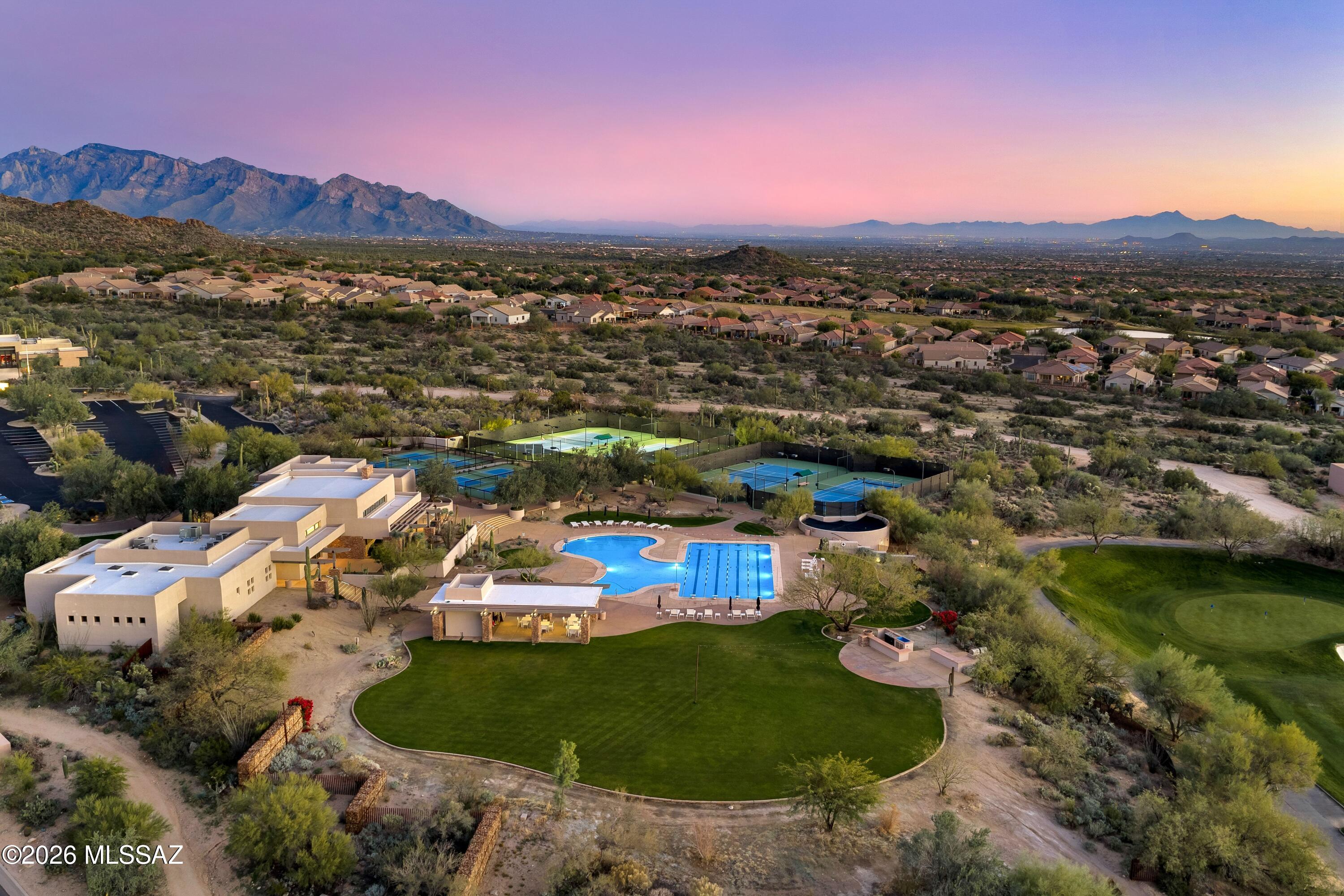Canyon Pass II At Dove Mountain (49-110) - Residential