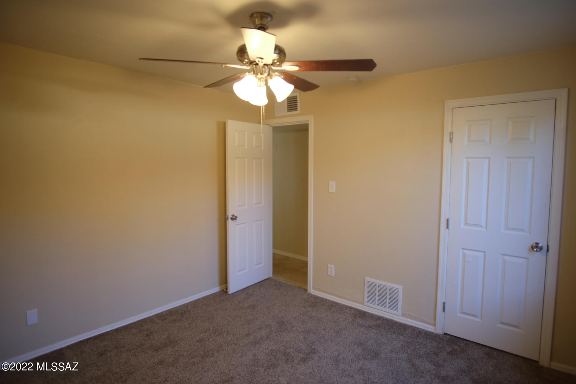 San Paulo Village - Residential Lease