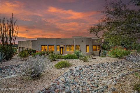 Photo of 1751 E Buck Ridge Place, Tucson, AZ 85737 (MLS # 22621963)