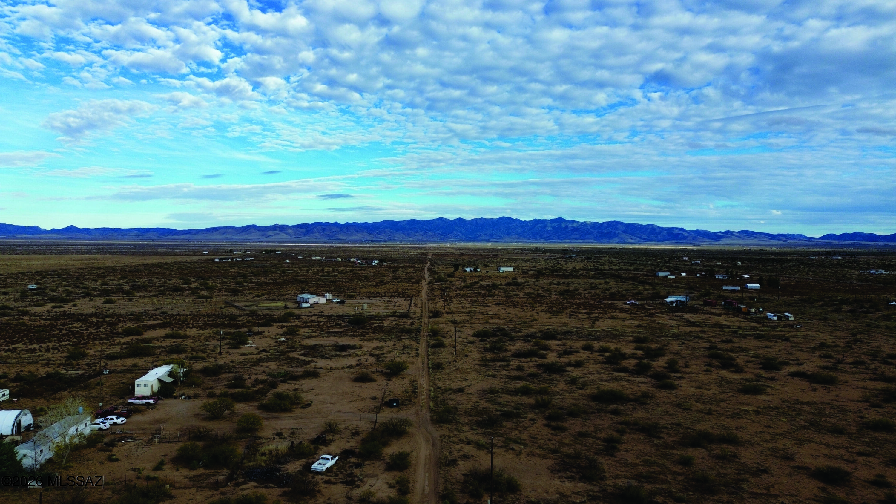 9.56 Acres E Apache 19