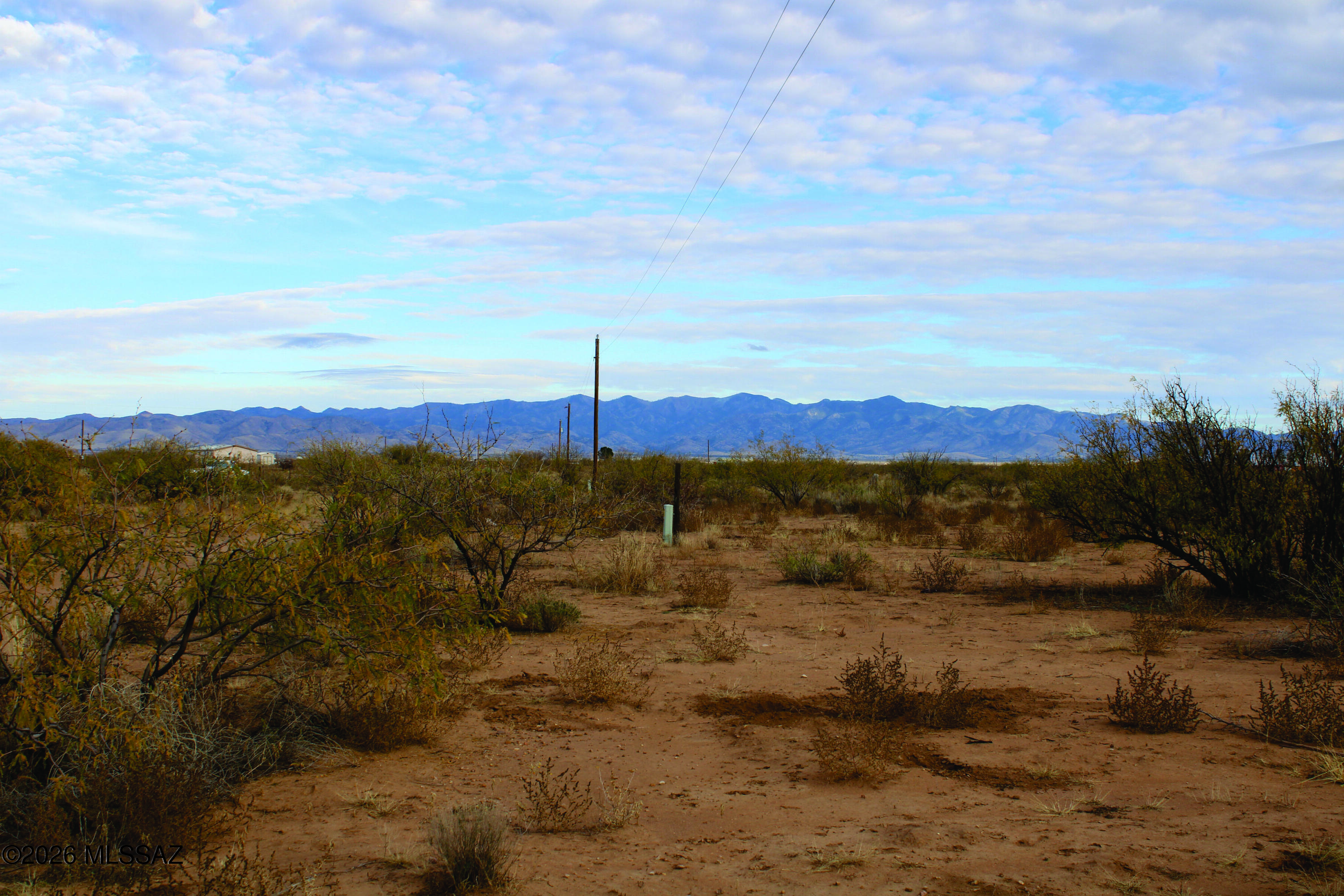 9.56 Acres E Apache 19