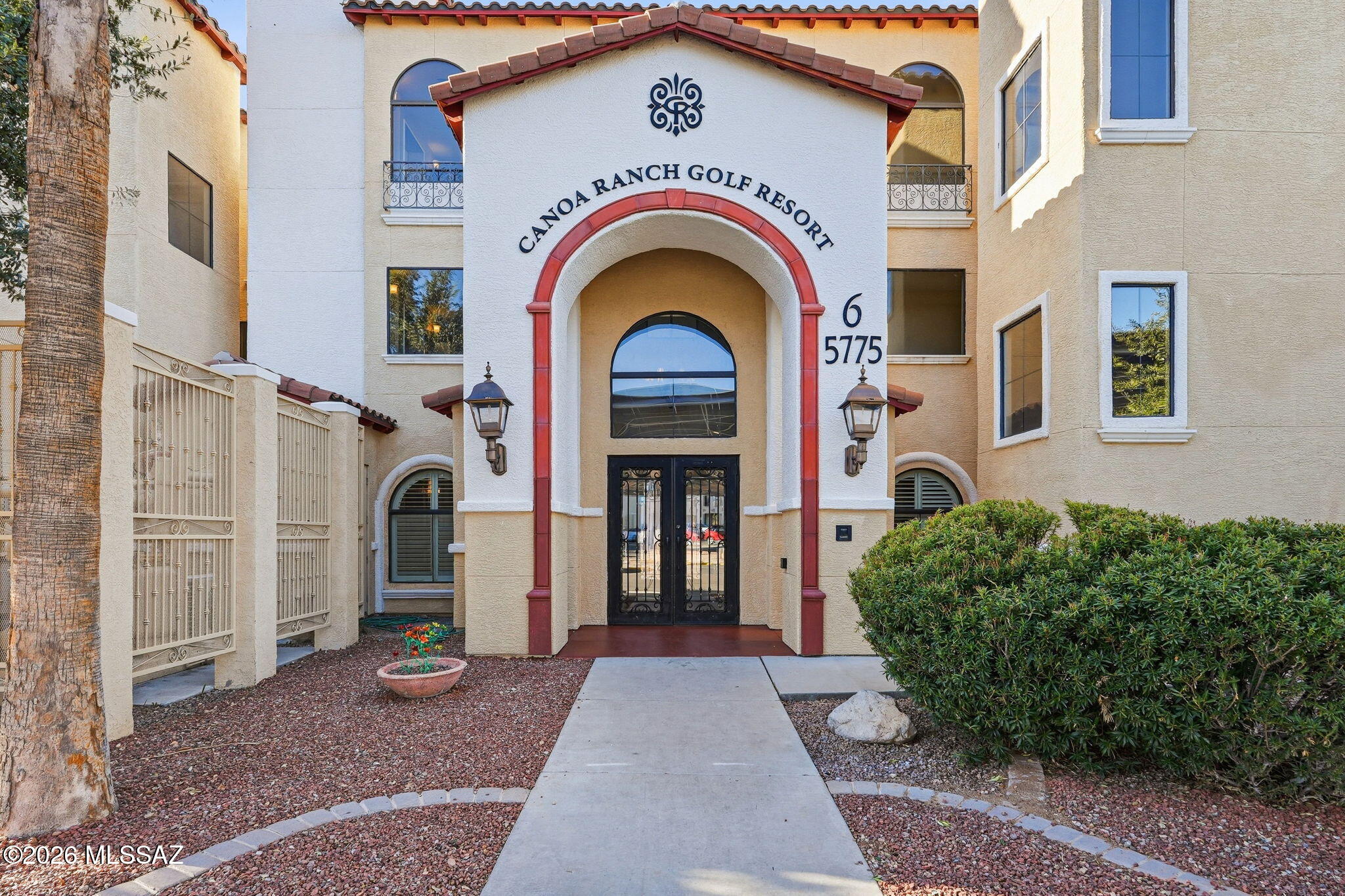 5775 S Camino Del Sol 6104