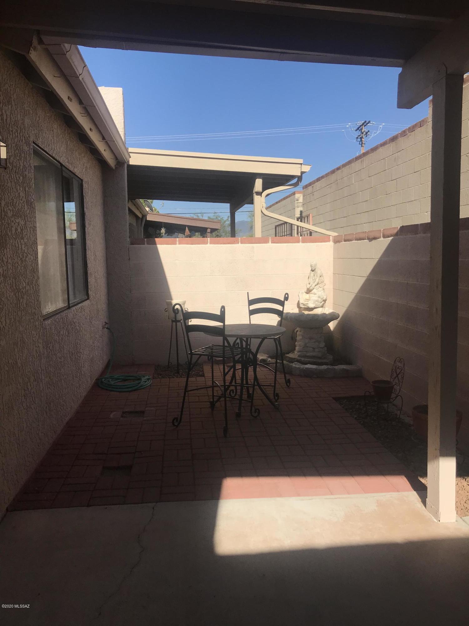 Montego Townhouses (13-68) - Residential Lease