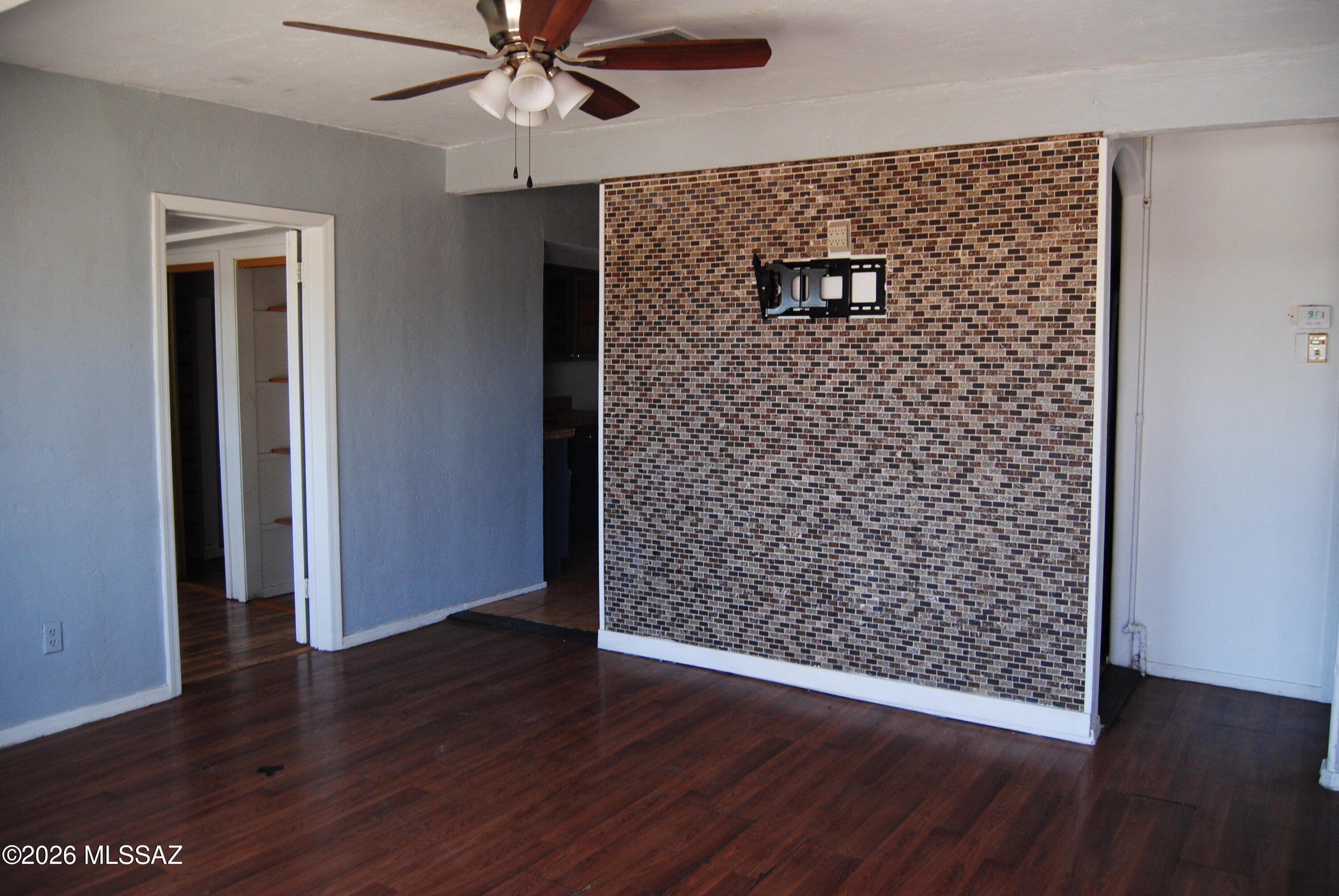 Miracle Mile Manor - Residential Lease