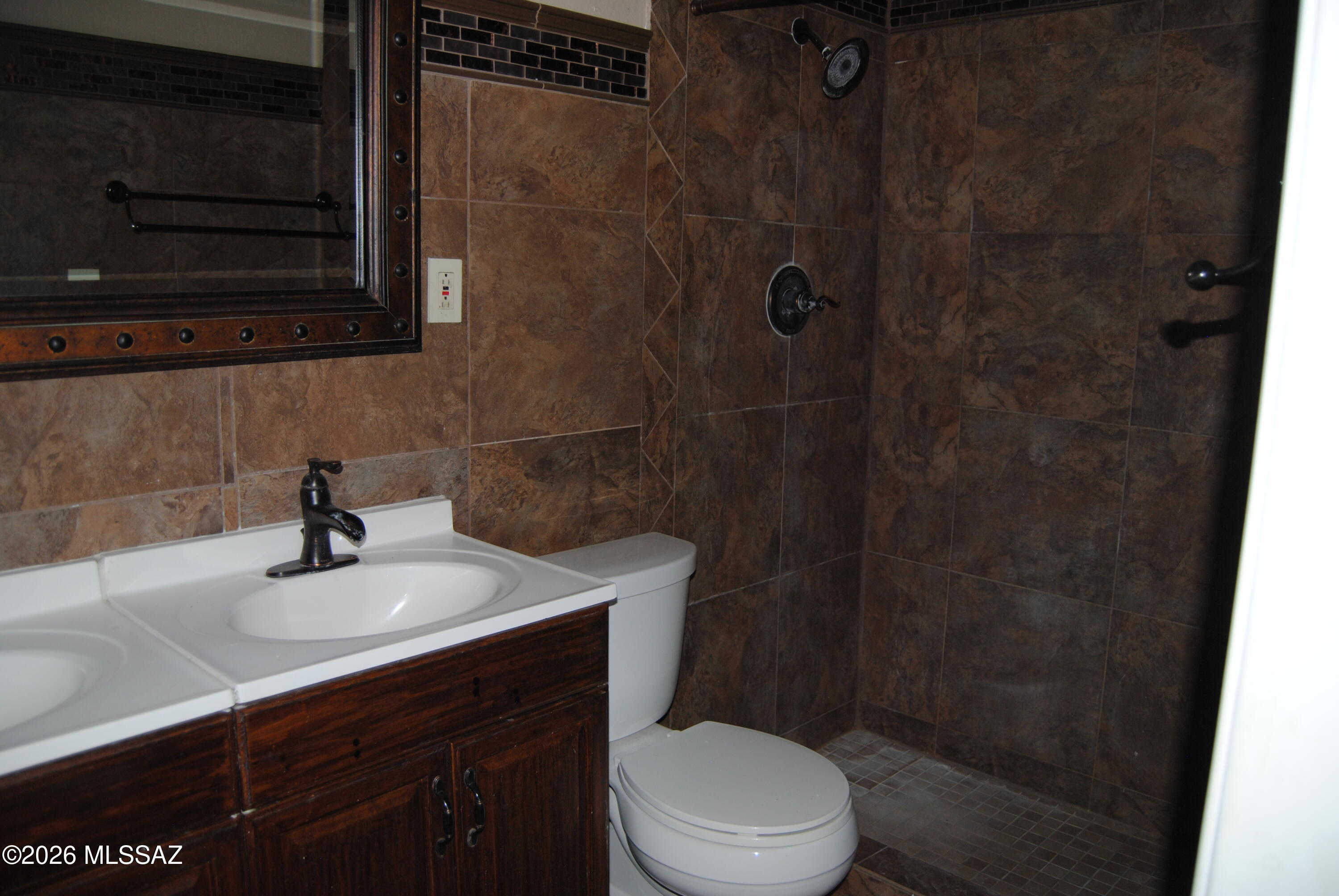 Miracle Mile Manor - Residential Lease