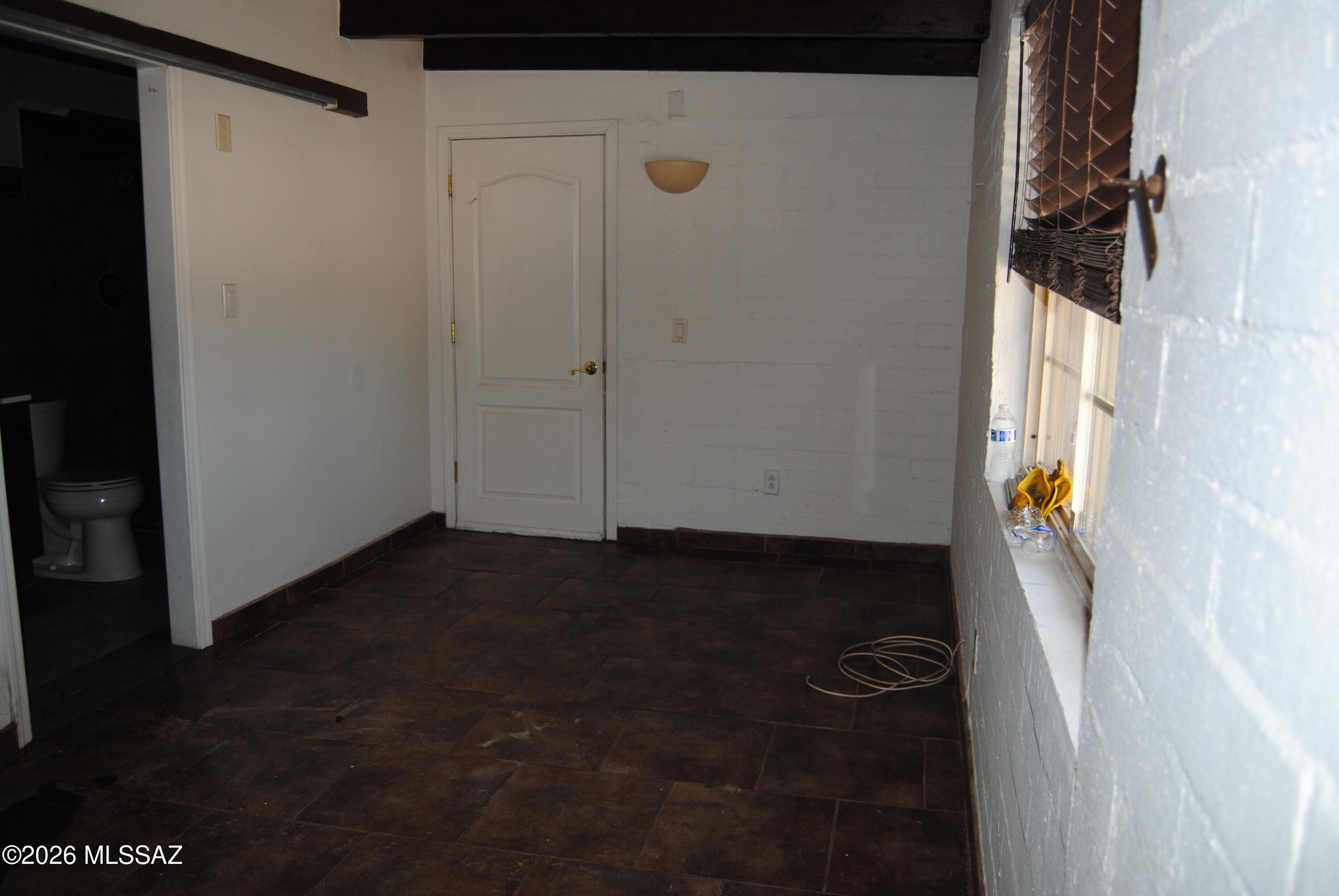 Miracle Mile Manor - Residential Lease