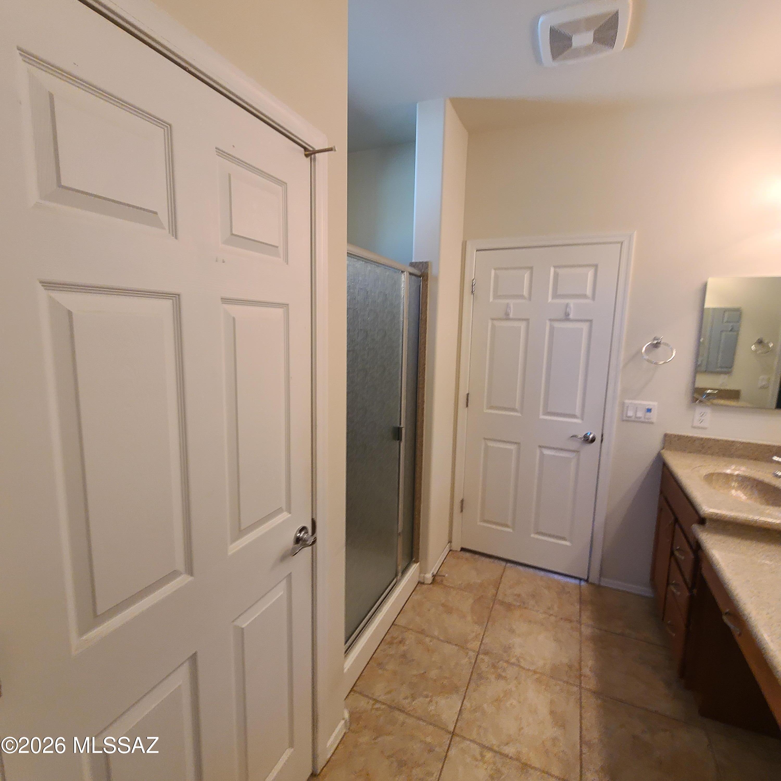 Rancho Del Lago (207-388) - Residential Lease