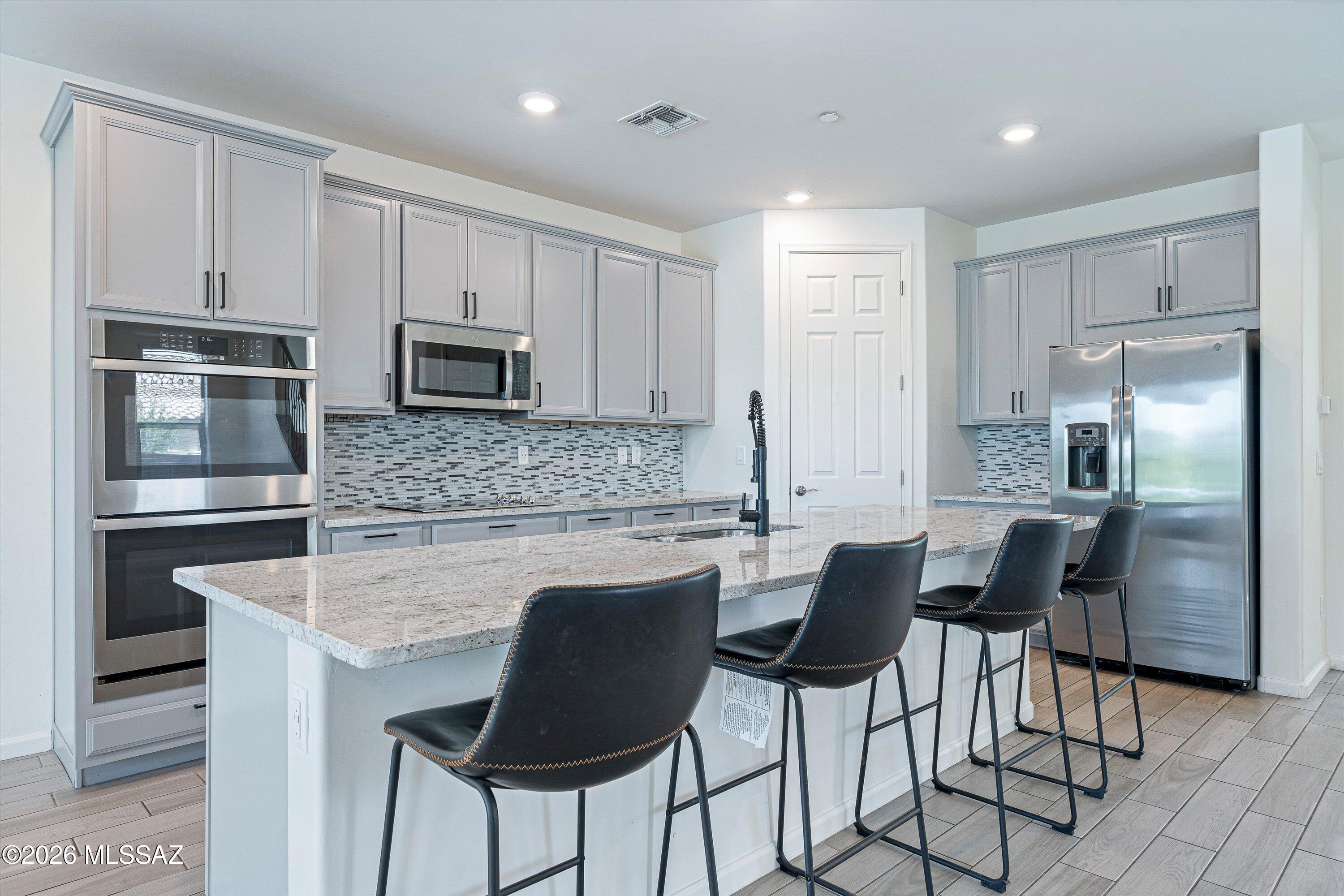 12090 N Goldenview Lane