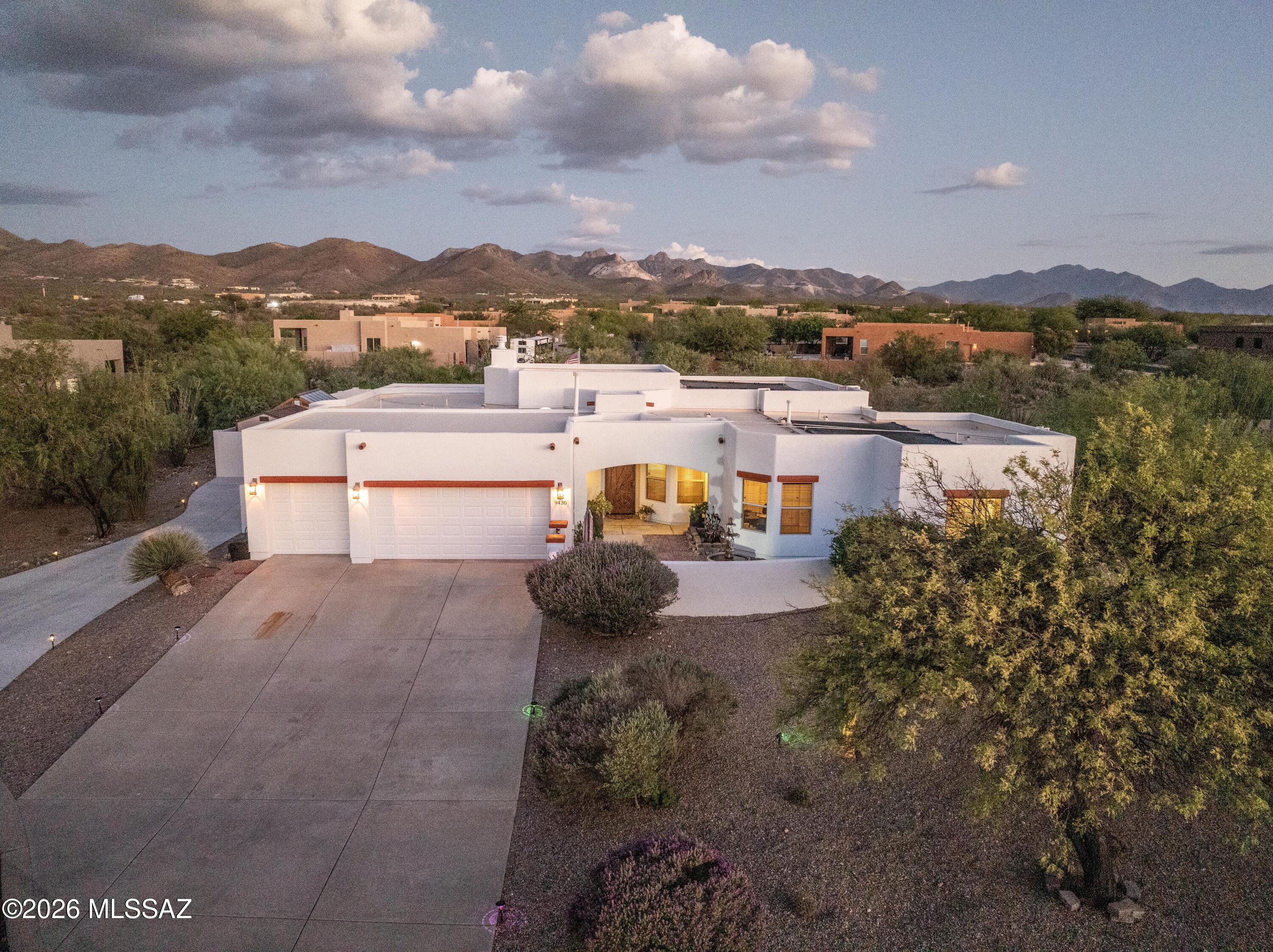 9430 E Woolly Butterfly Court