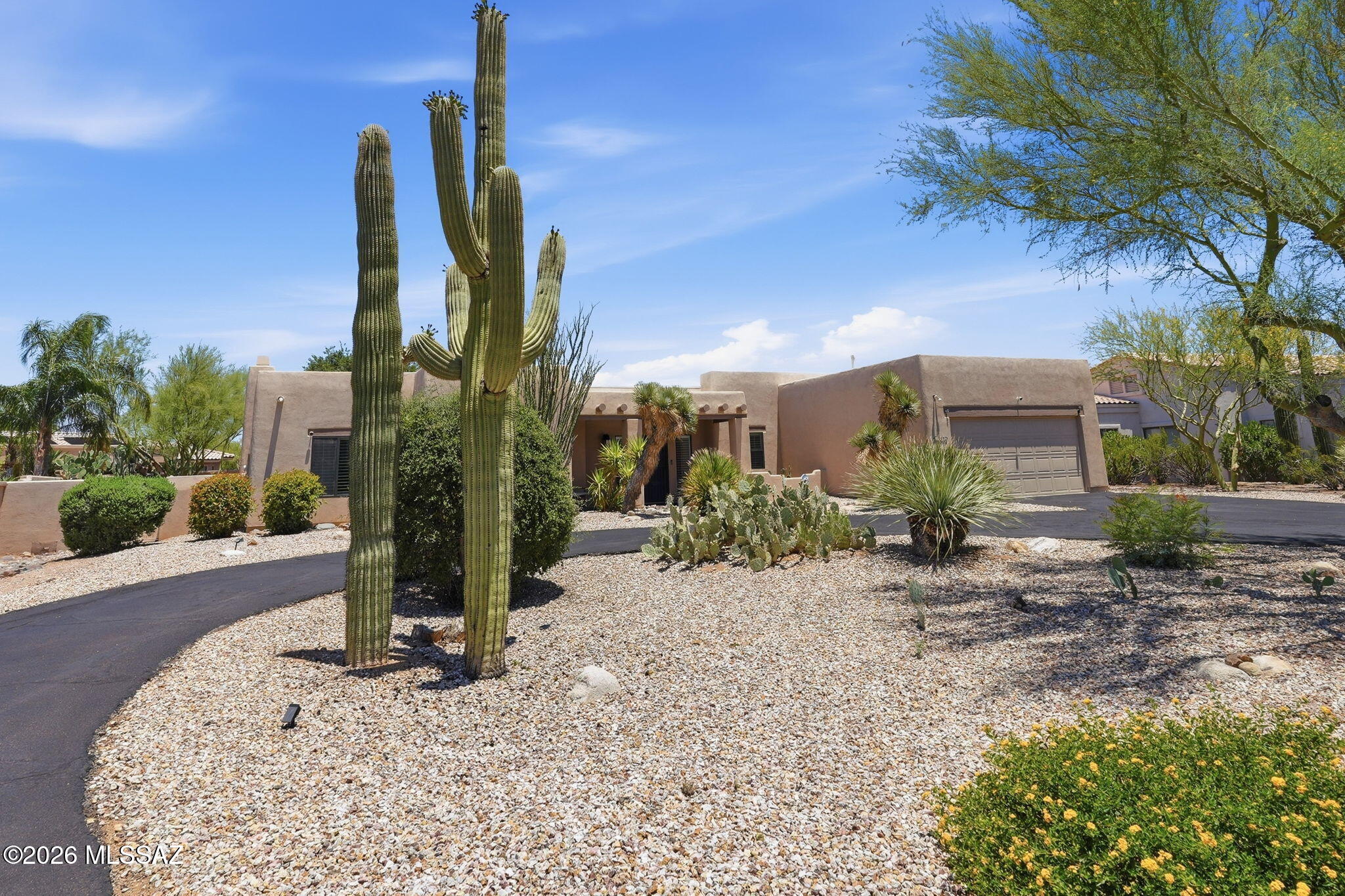 1682 W Geranium Place