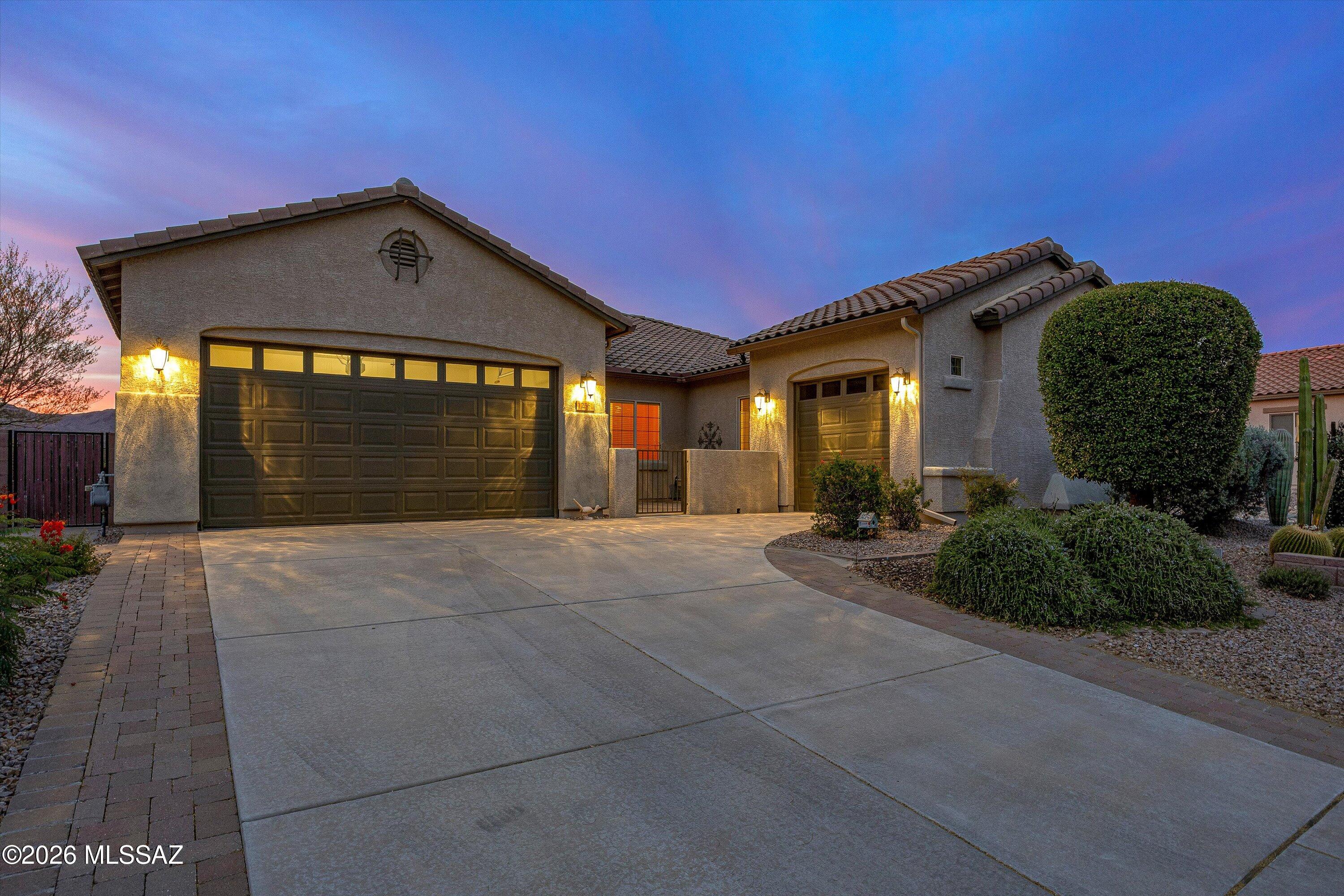 12561 N Wind Runner Parkway