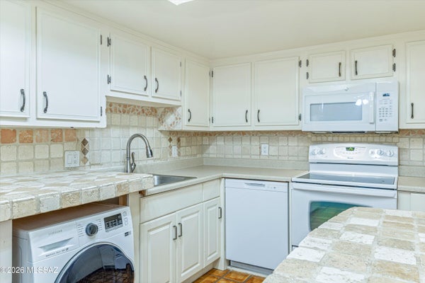 8255 N ORACLE RD APT 105, TUCSON, AZ 85704 - Image 291f1506c74ecddd6dffcb6a5e0dabbb/132066058