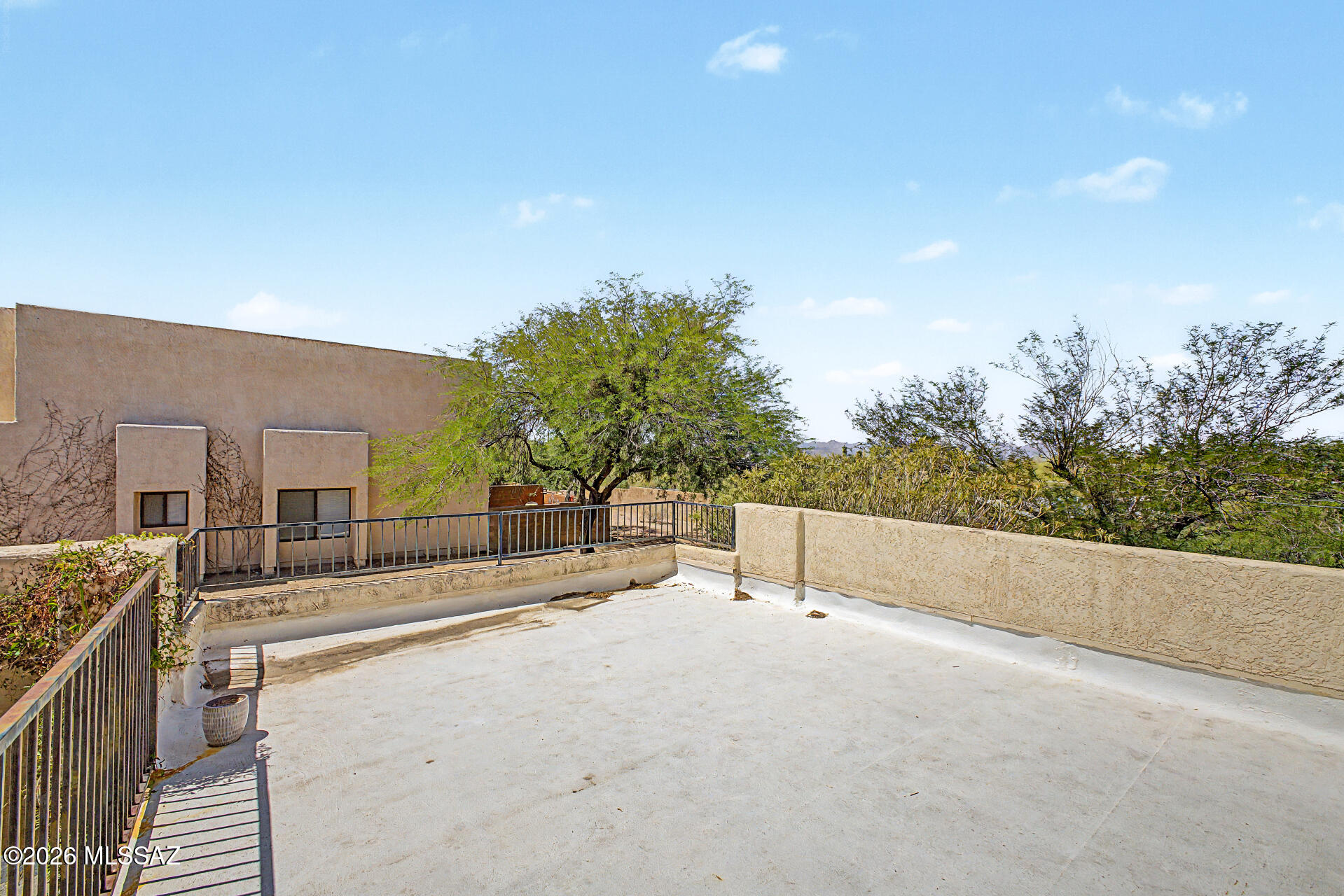 Las Lomitas Townhouses - Residential