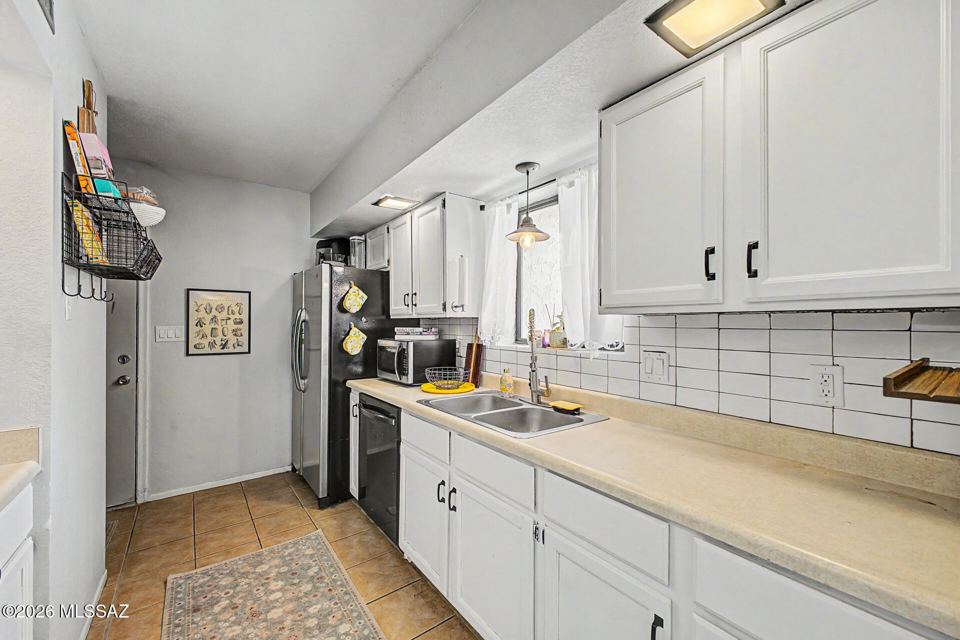 Las Lomitas Townhouses - Residential