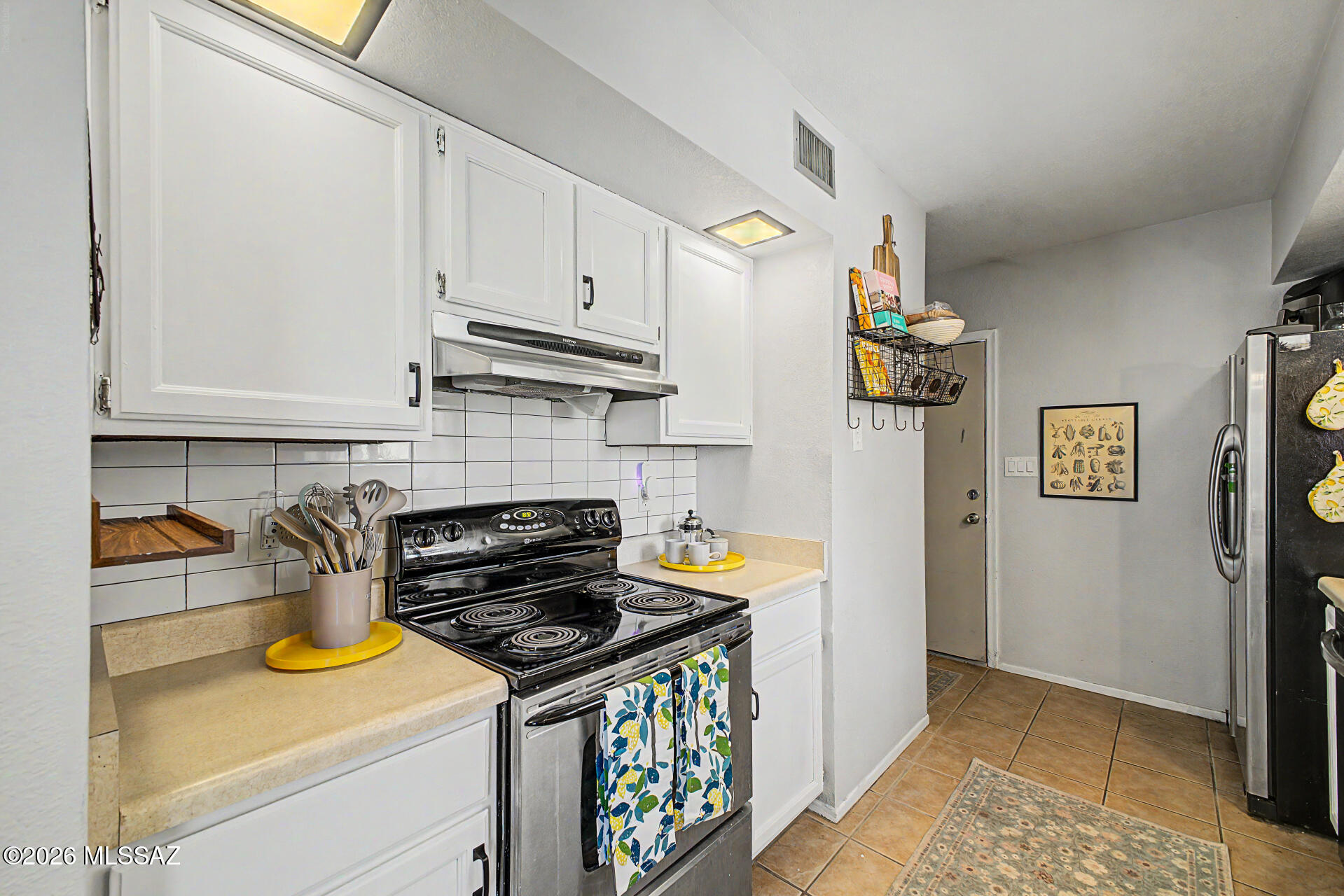 Las Lomitas Townhouses - Residential