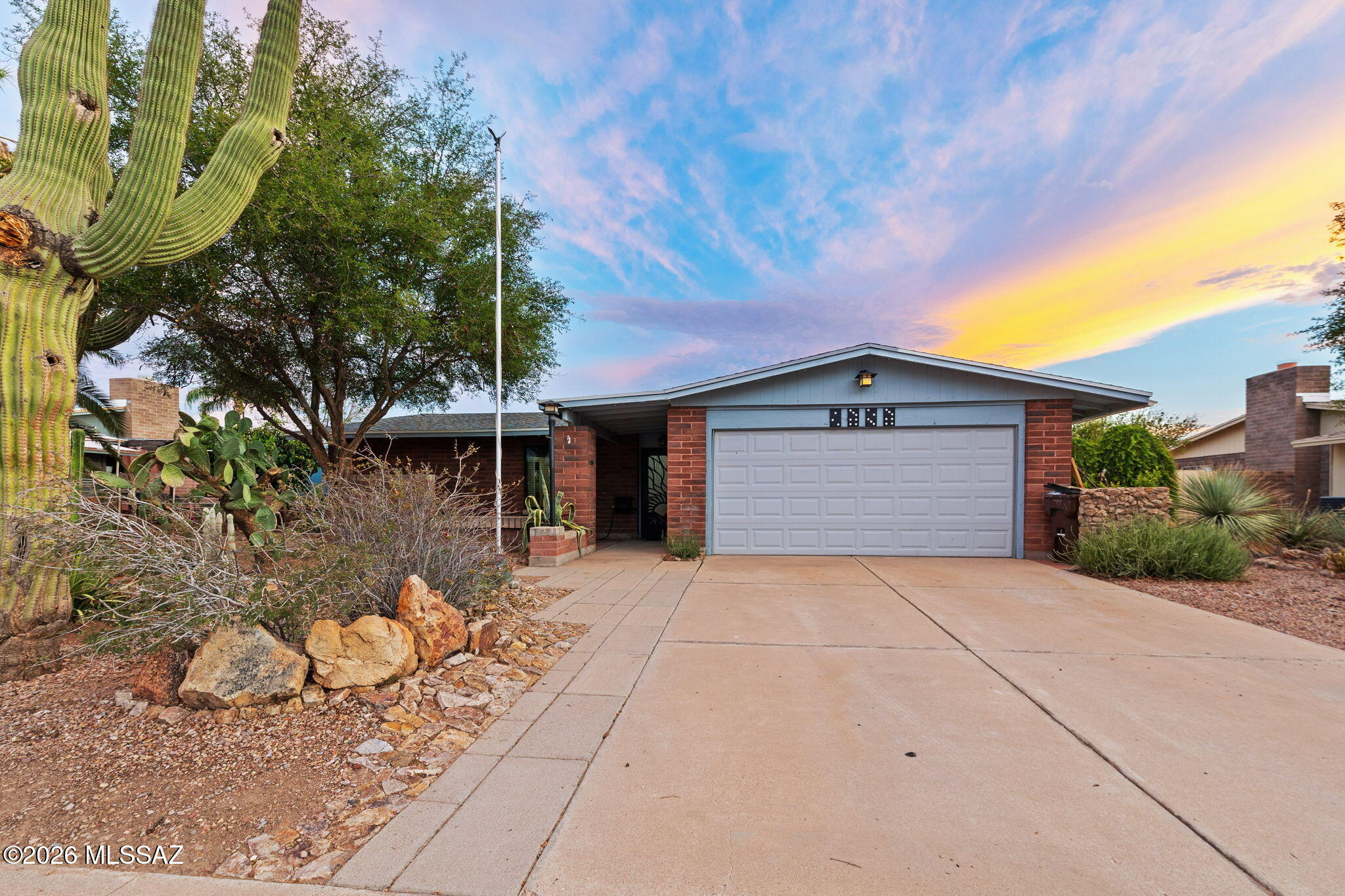 3757 W Raintree Drive