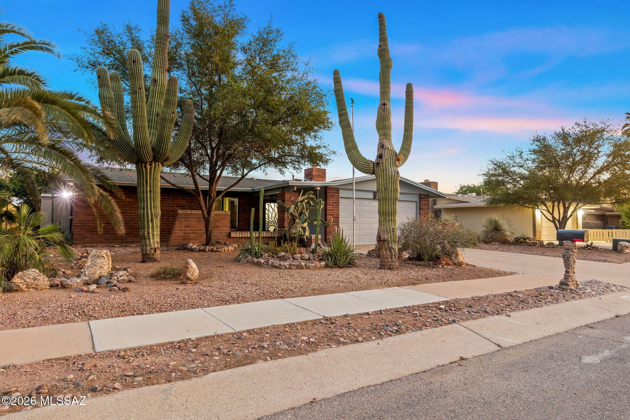3757 W Raintree Drive
