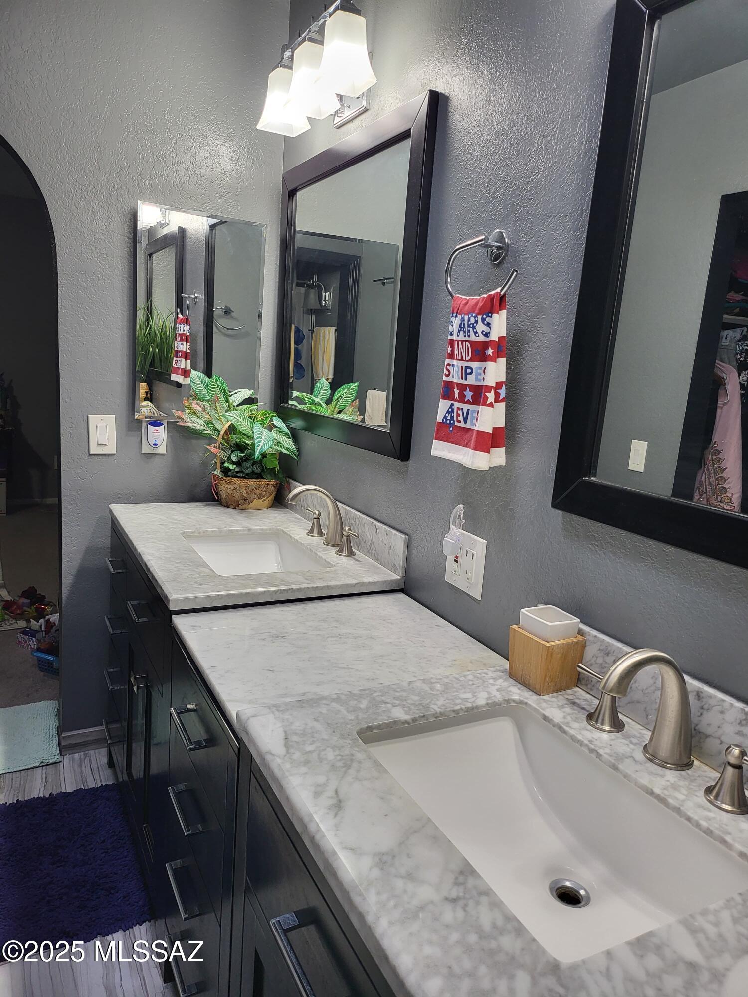 Las Casas Bellas Condo (1-44) - Residential