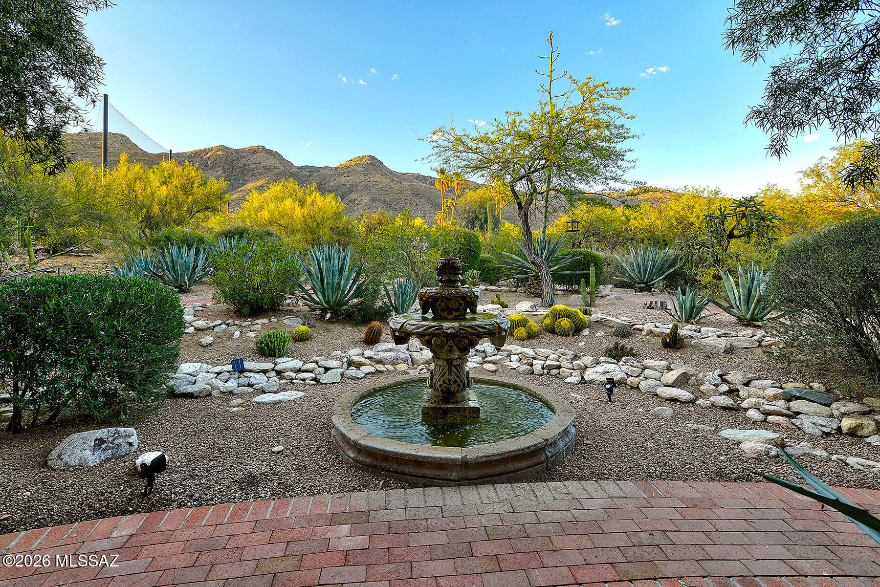 6631 N Los Leones Drive