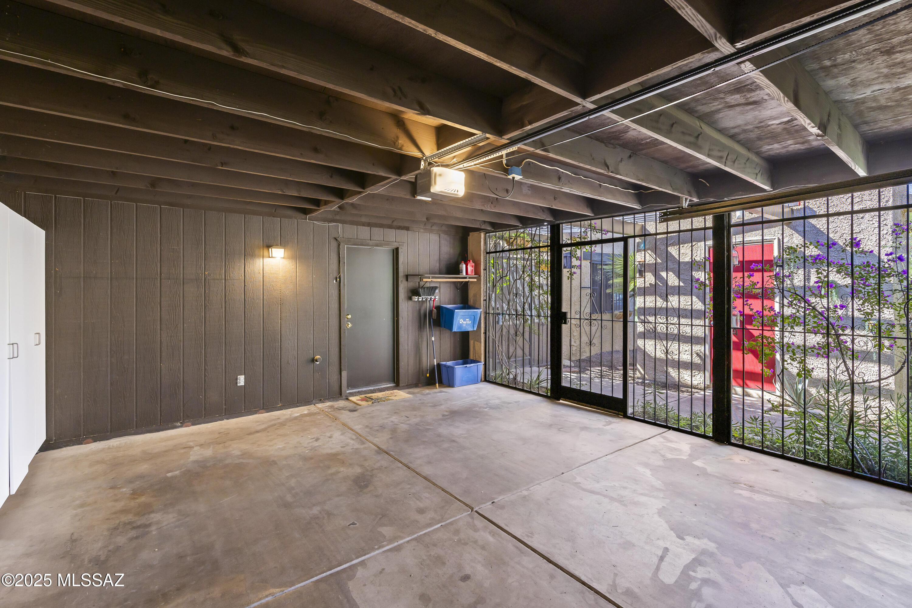 Viewpoint III (1-93) - Residential
