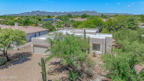 Photo of 1662 W Silver Berry Place, Oro Valley, AZ 85737 (MLS # 22618649)