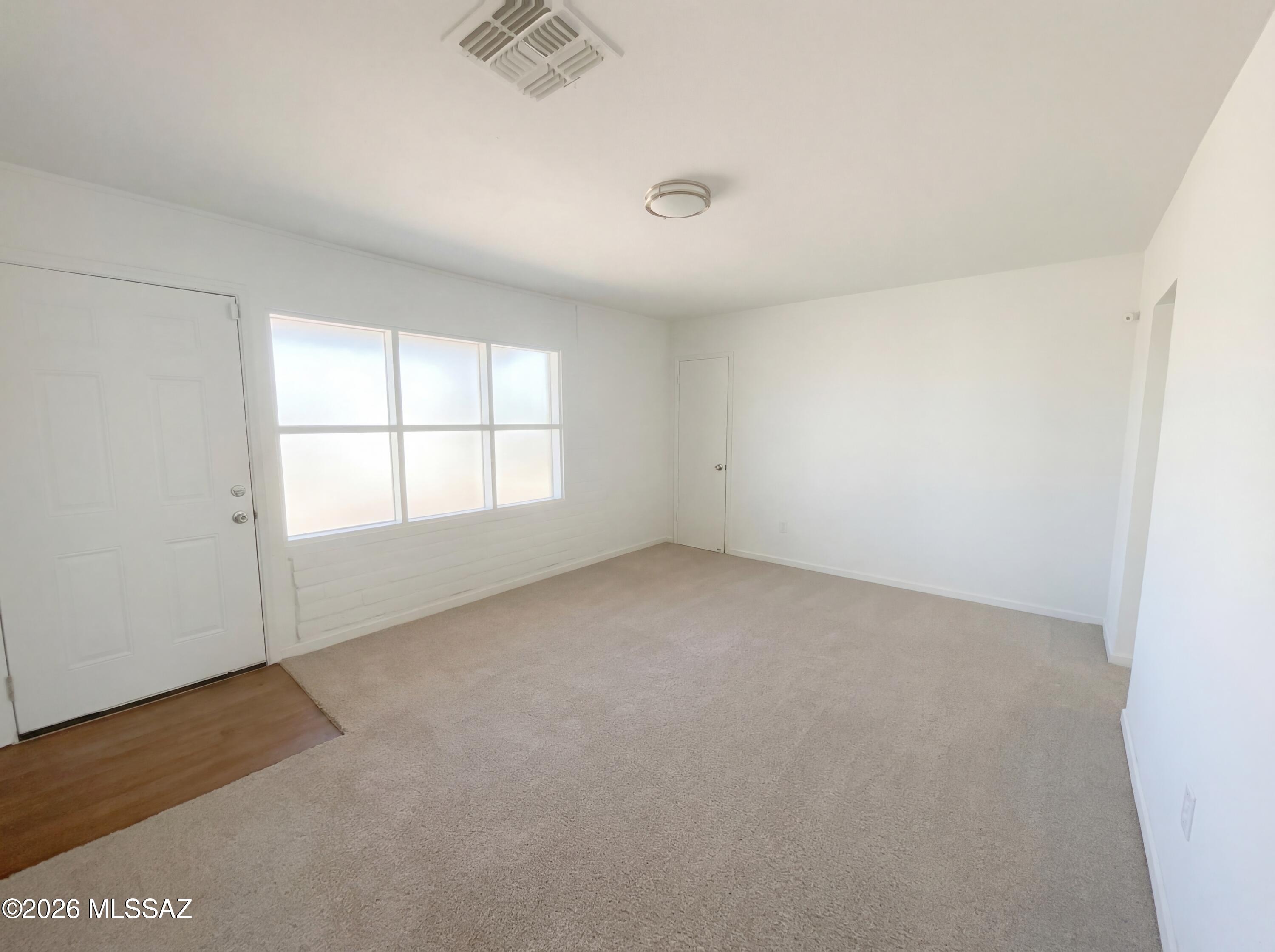 1942 E Fayette Vista