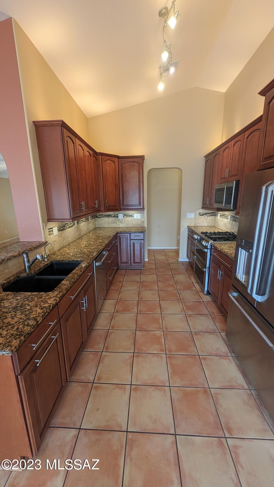 Fairway Heights At Tucson National Par.I(1-44) - Residential Lease