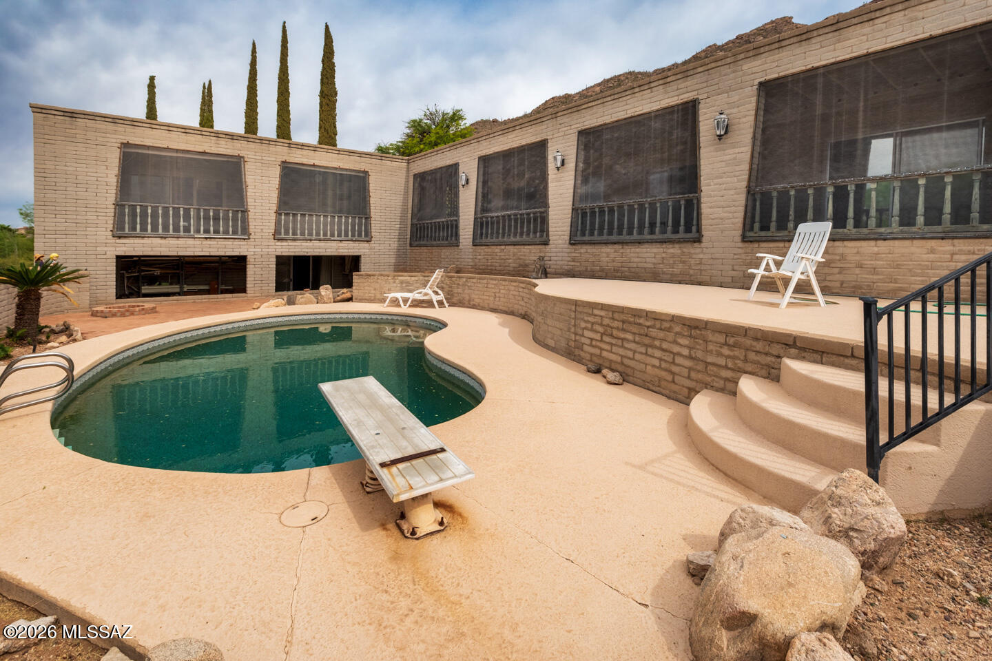 4601 E Coronado Drive
