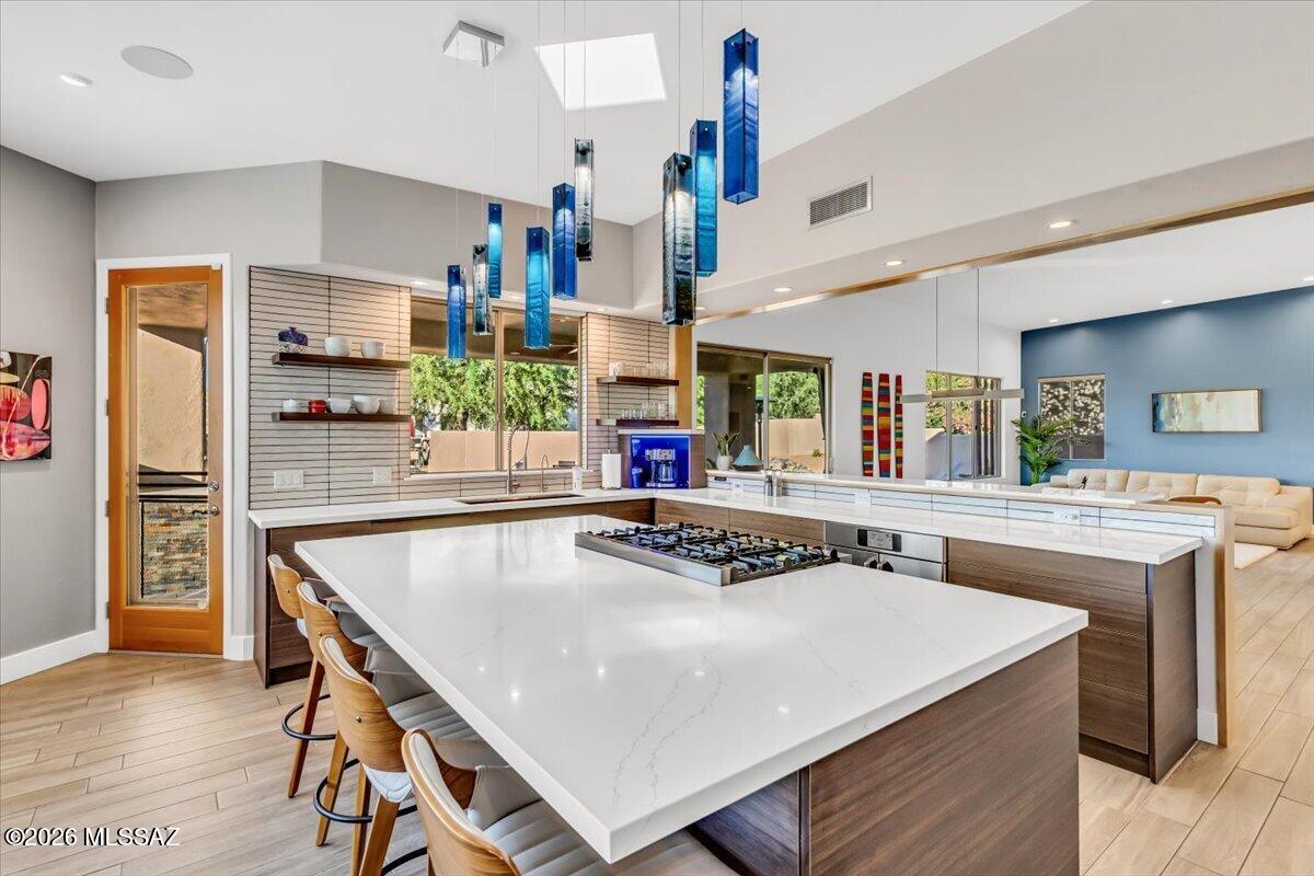 1124 W Saddlehorn Place