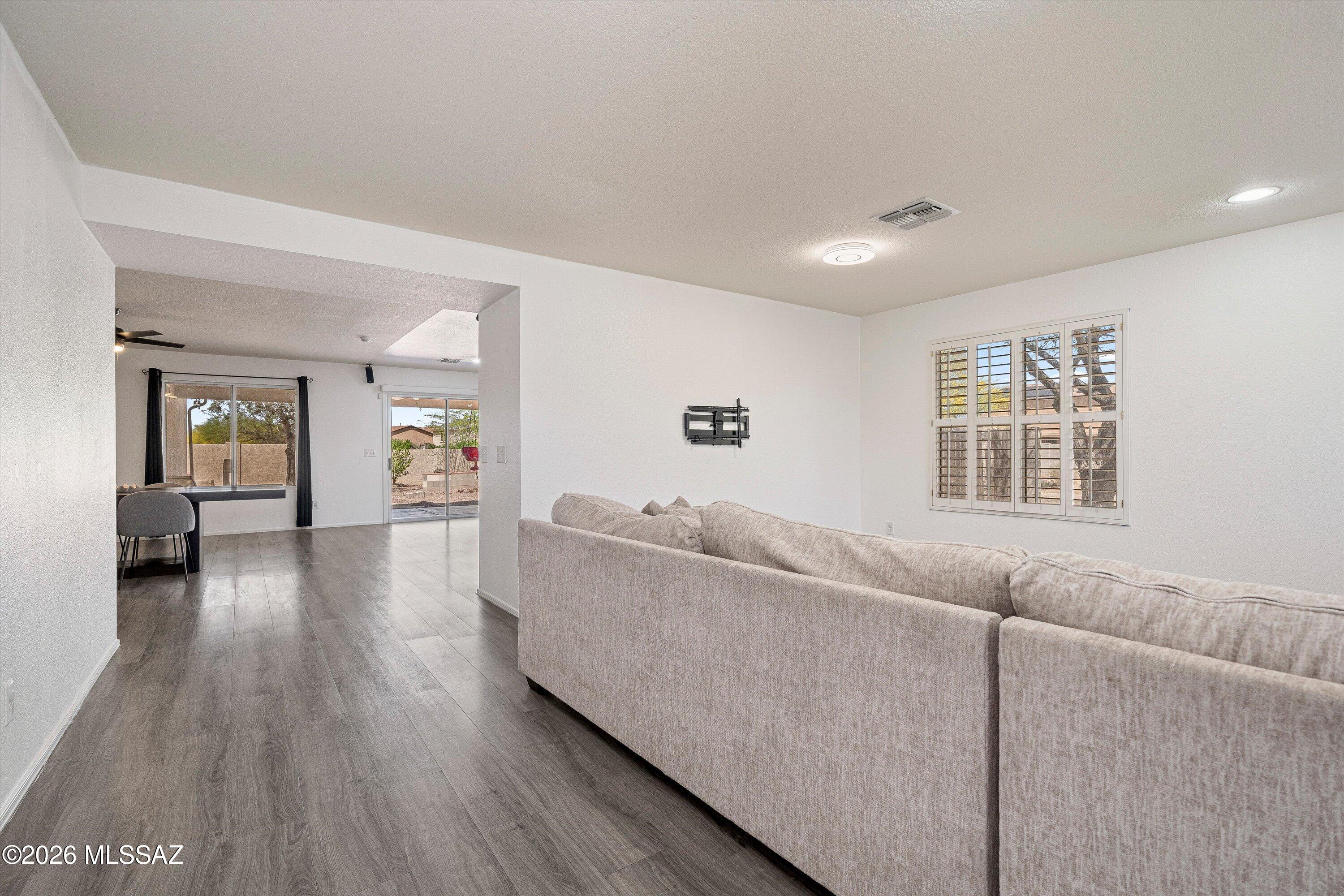 5977 E Cedarbird Drive